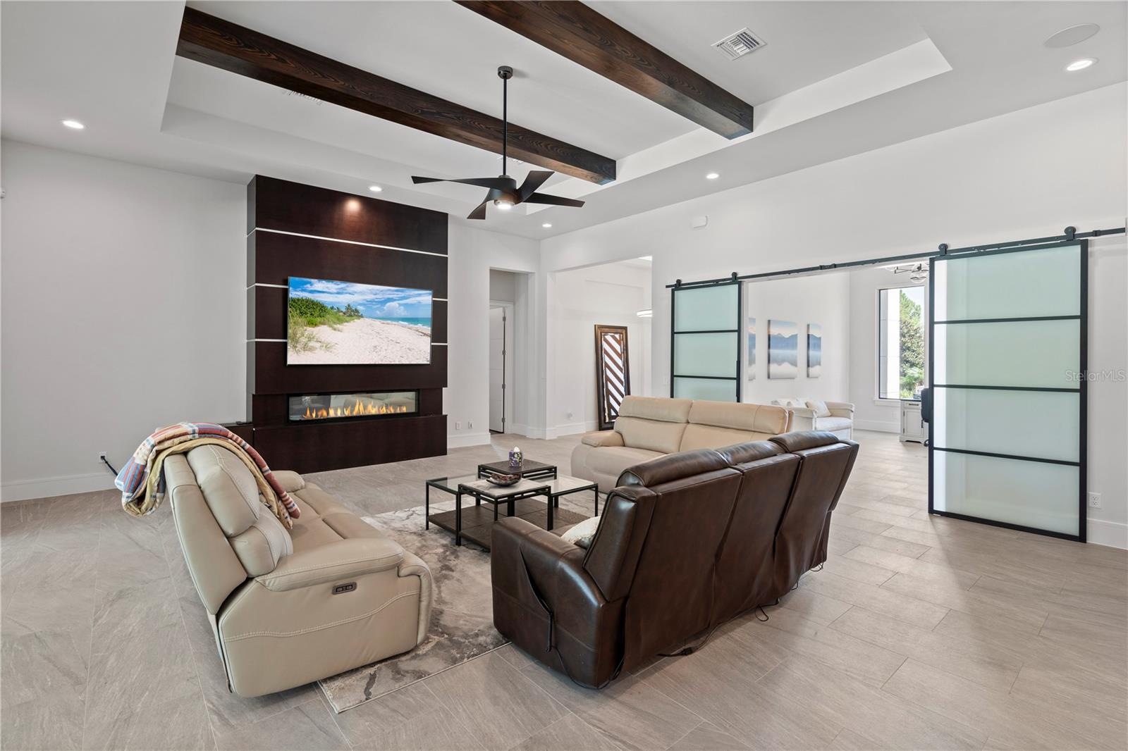 BELLA COLLINA SUB - Residential