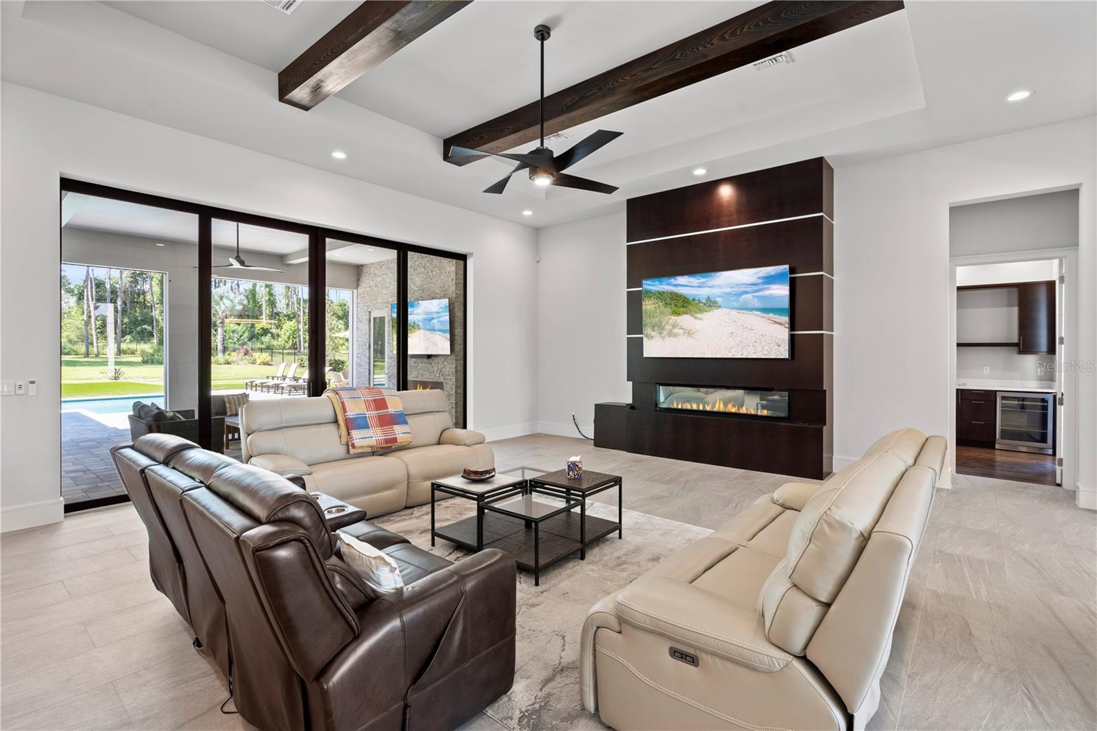 BELLA COLLINA SUB - Residential