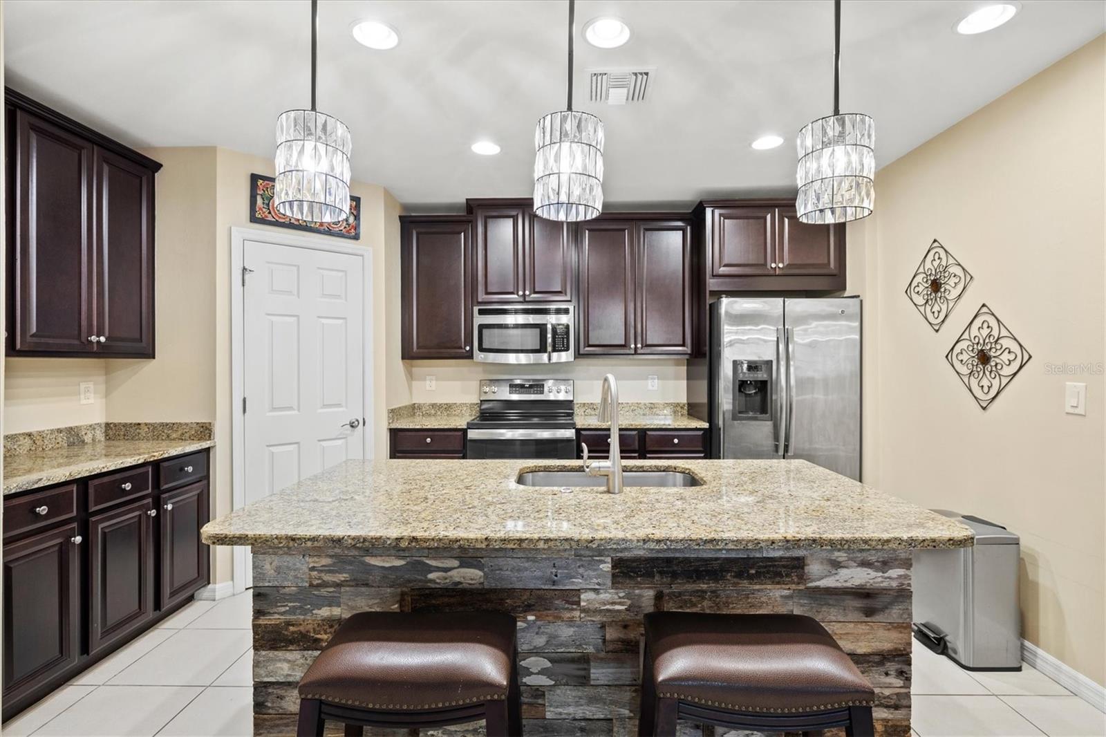 BAY STREET VILLAGE - Residential