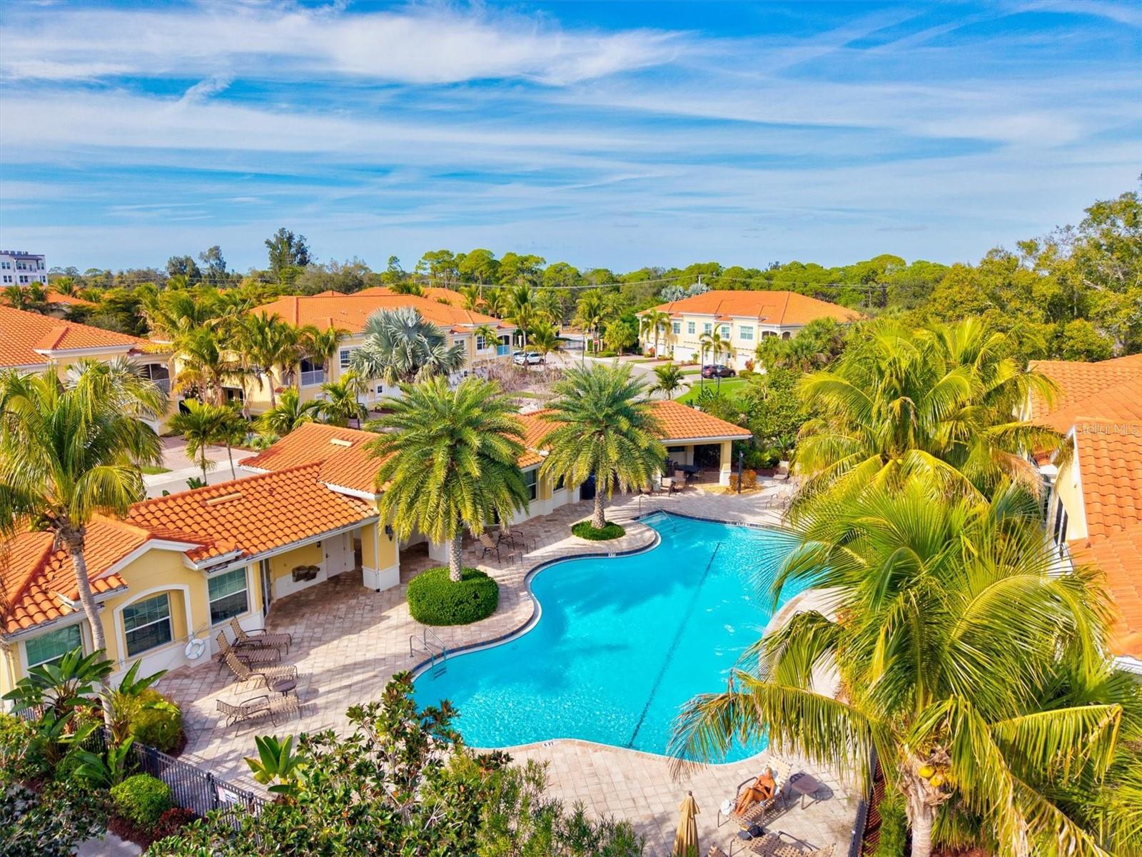 BAY STREET VILLAGE - Residential