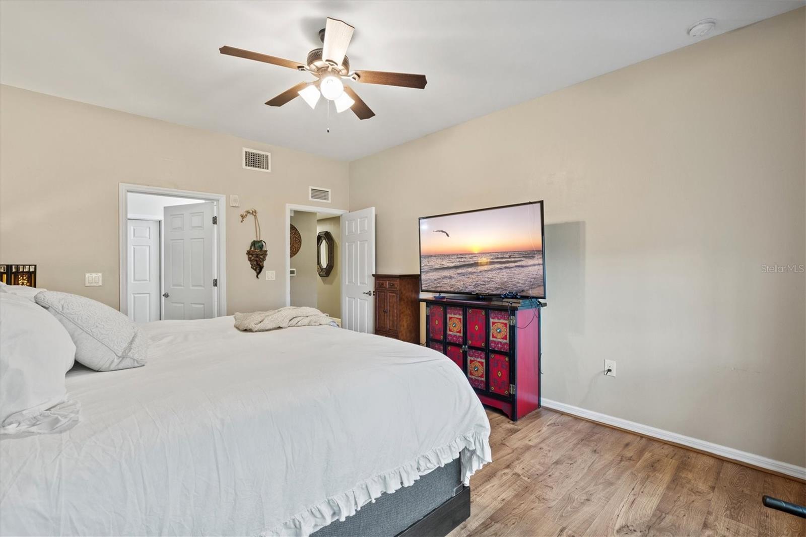 BAY STREET VILLAGE - Residential