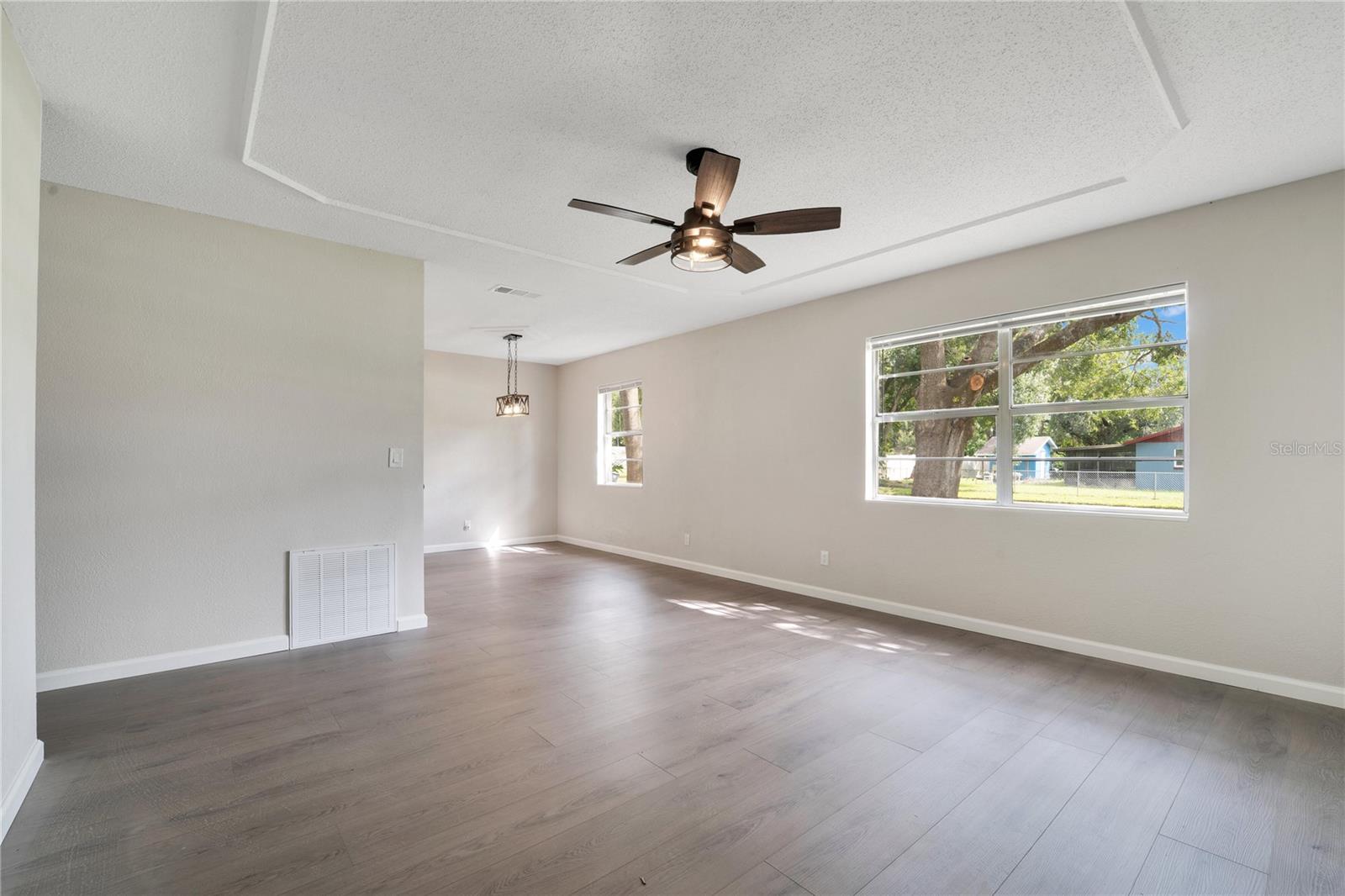 DEL RIO ESTATES UNIT 11 - Residential