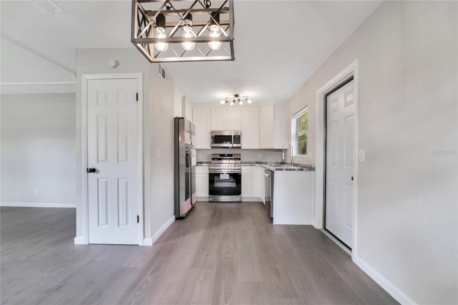 DEL RIO ESTATES UNIT 11 - Residential