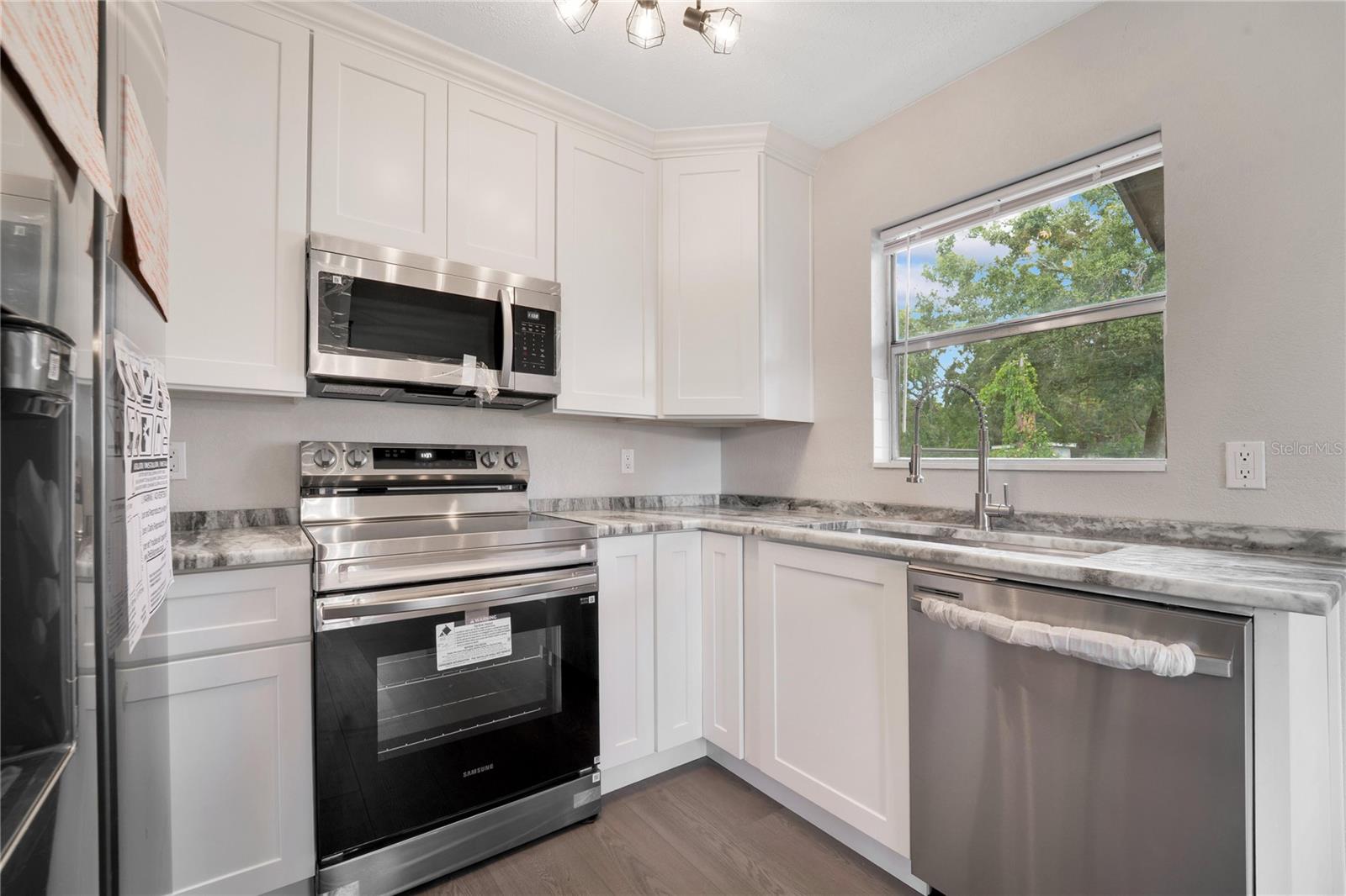 DEL RIO ESTATES UNIT 11 - Residential