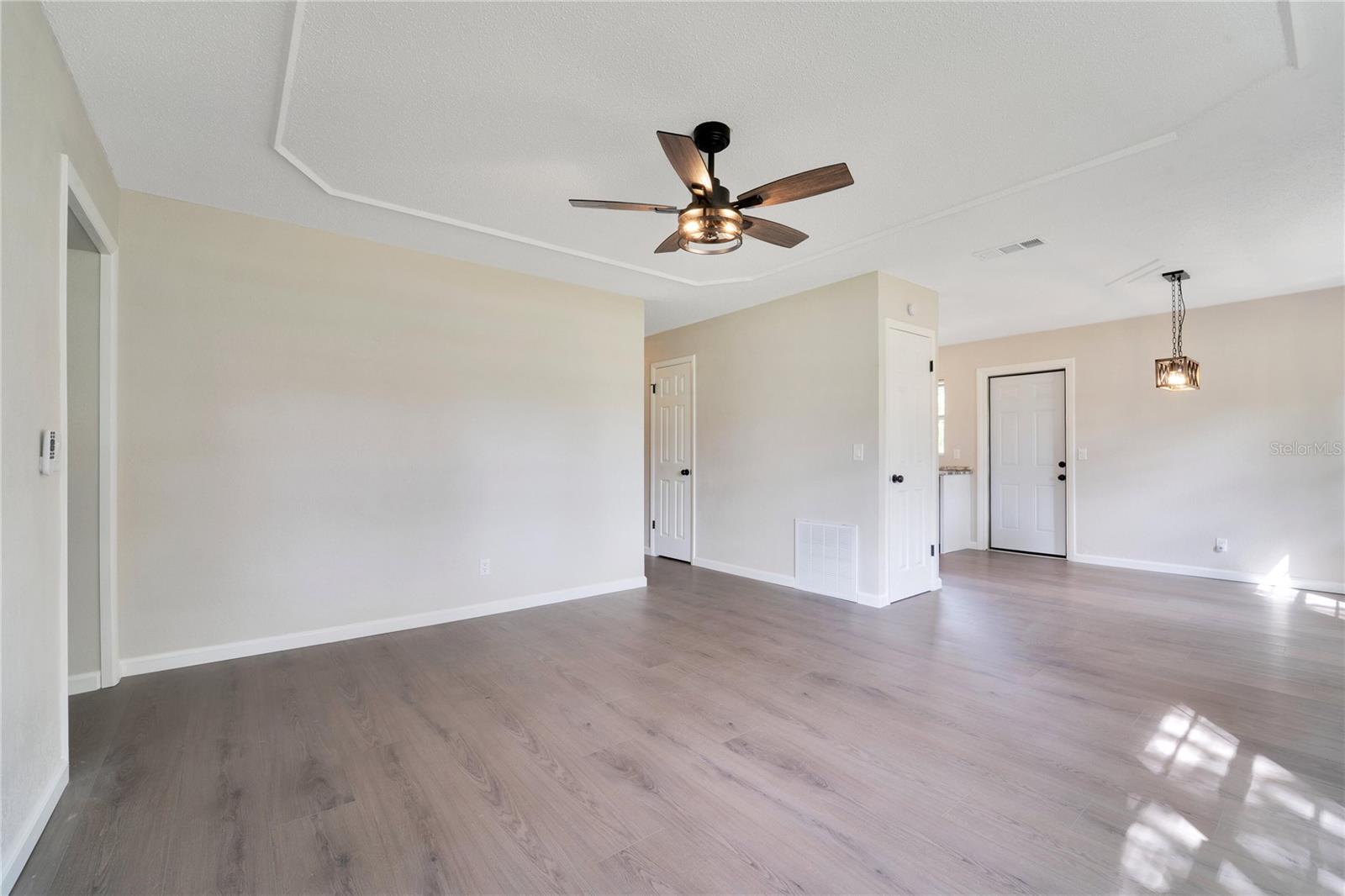 DEL RIO ESTATES UNIT 11 - Residential