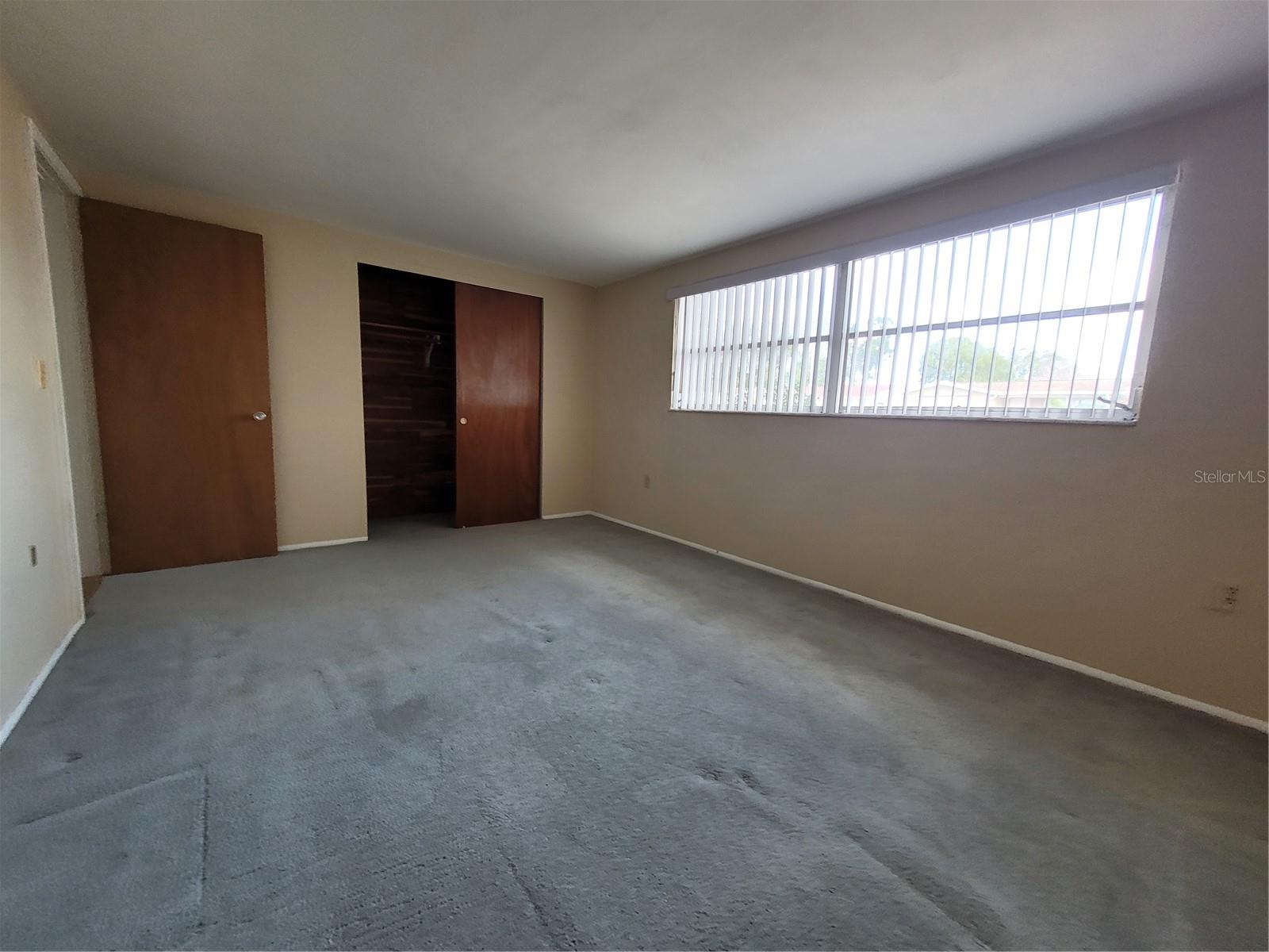 COLONIAL HILLS - Residential