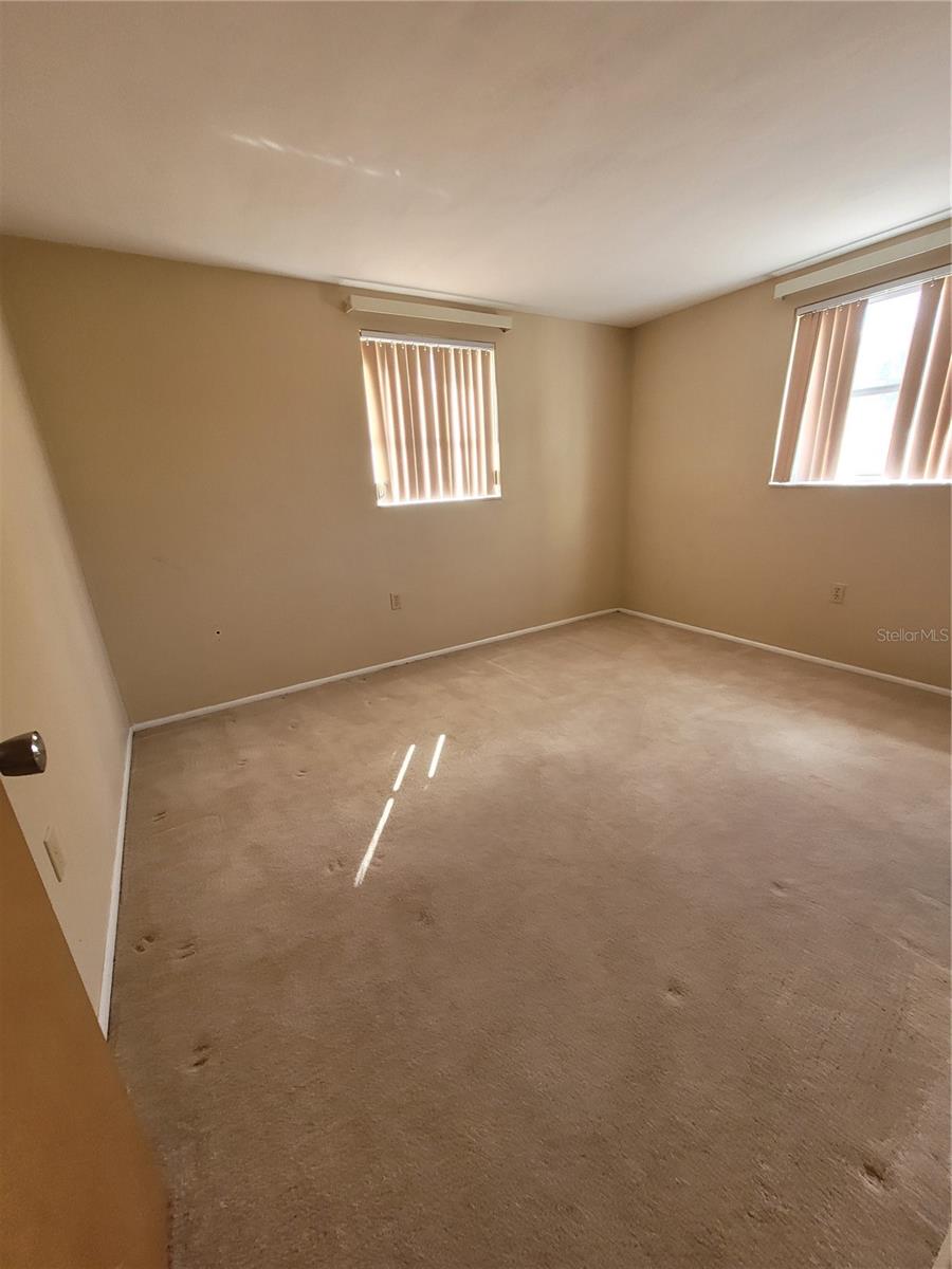 COLONIAL HILLS - Residential