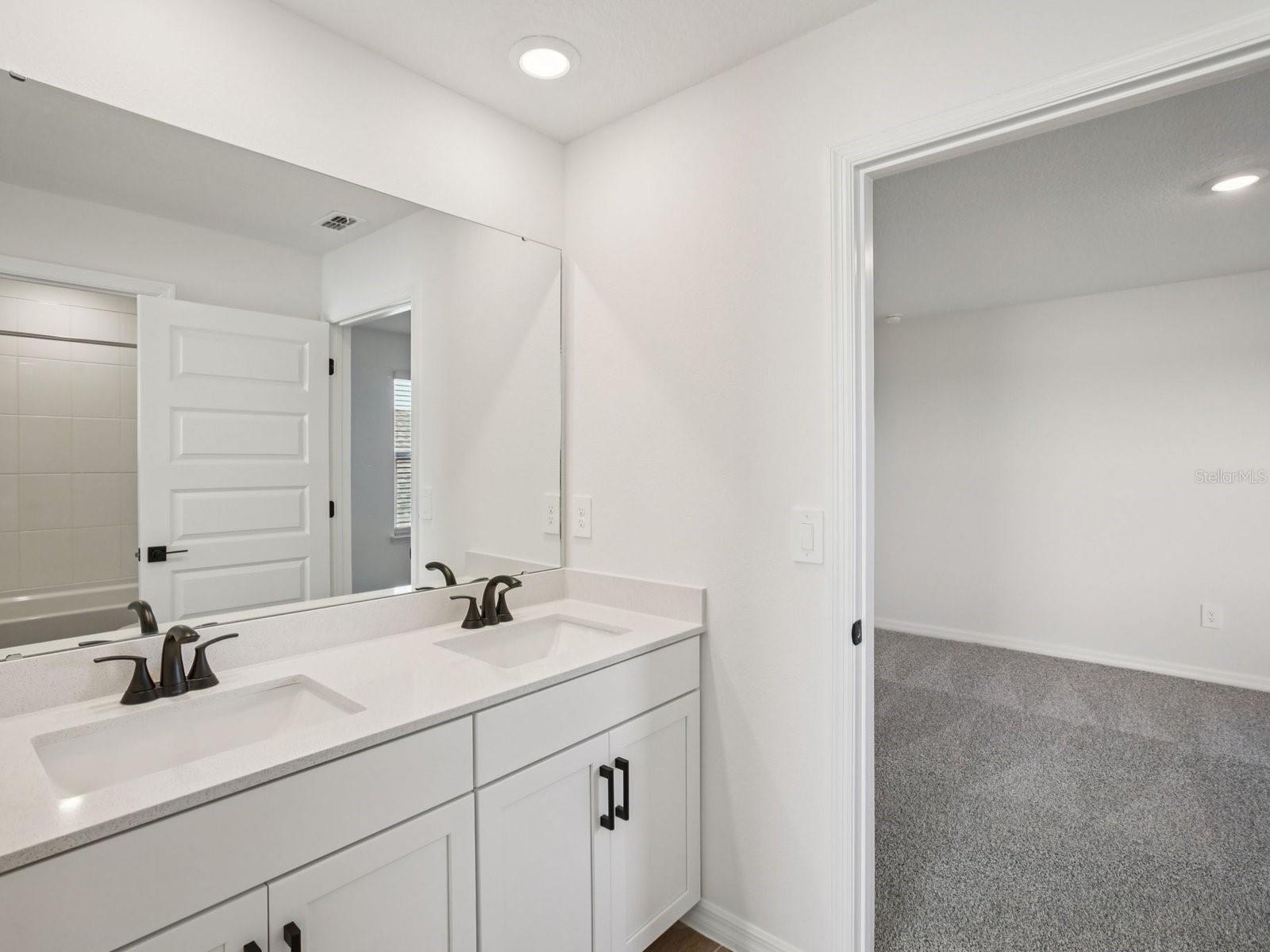 TWO RIVERS - Residential