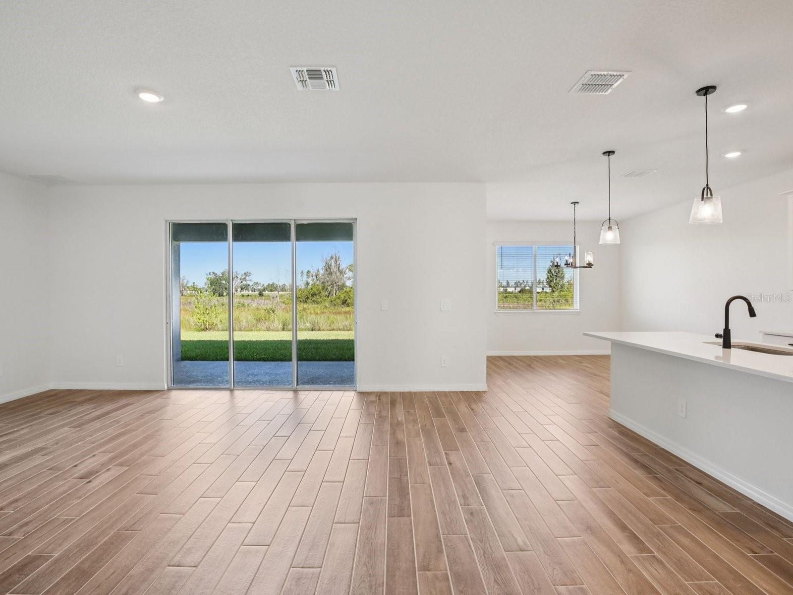 TWO RIVERS - Residential