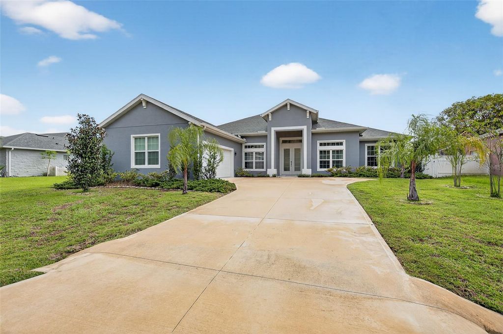 Photo of 46 Furness Place, Palm Coast, FL 32137 (MLS # FC312784)