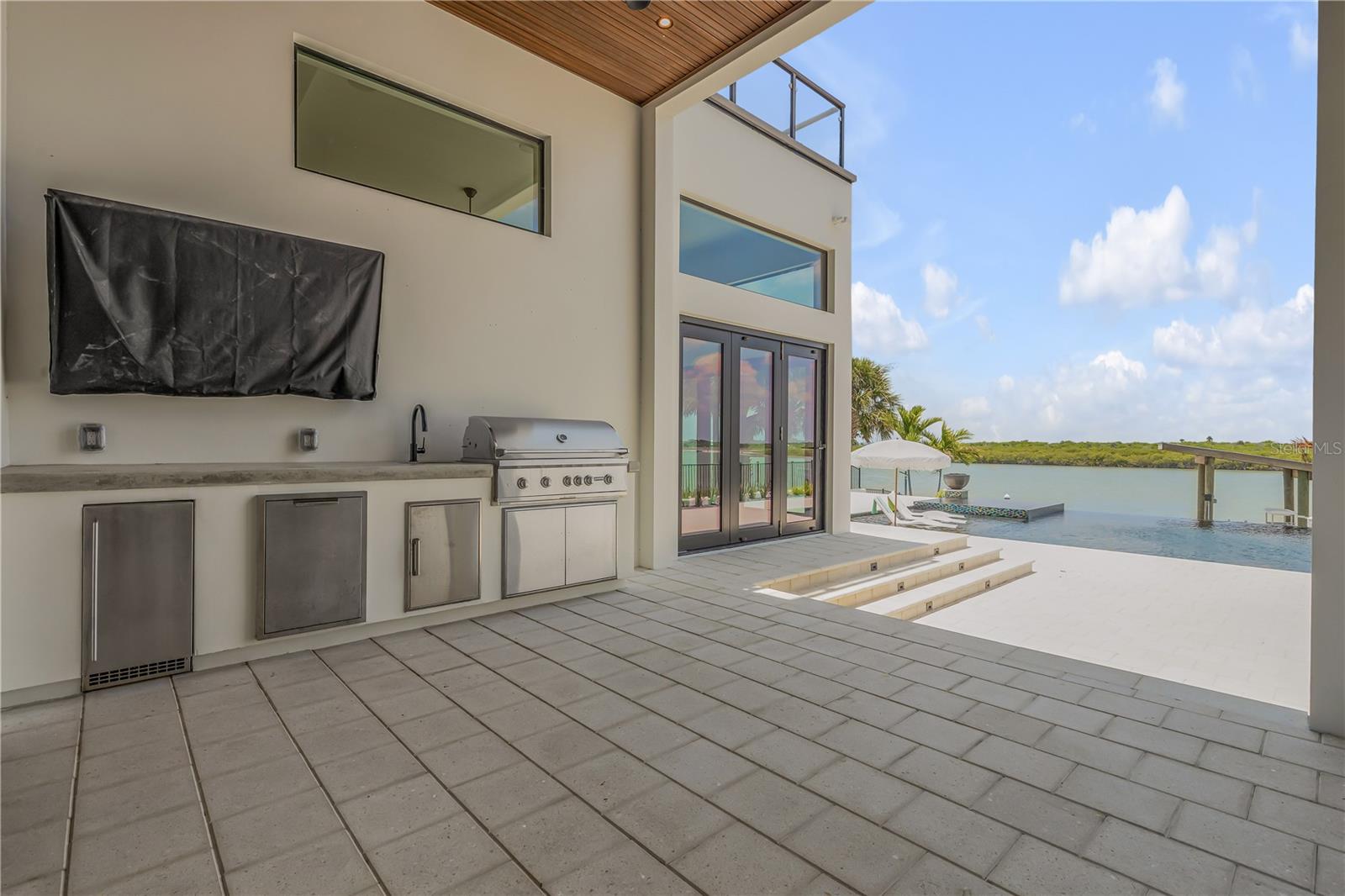 NEW SMYRNA BRIDGE & INV CO 01 - Residential