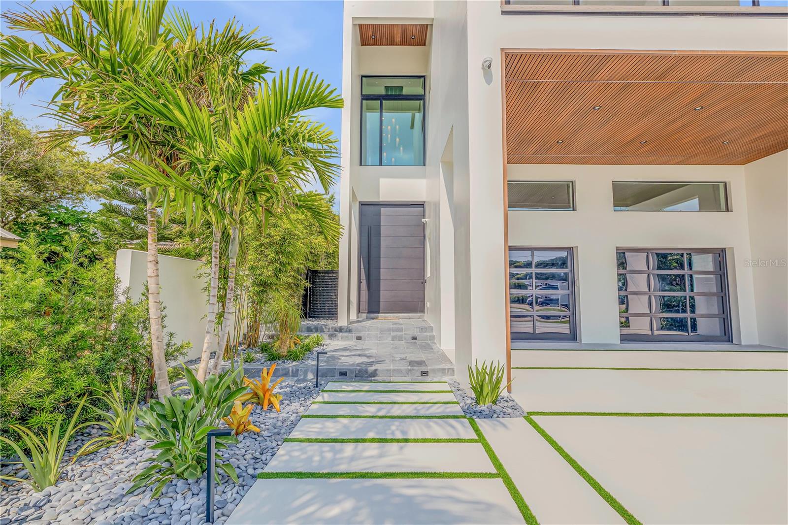 NEW SMYRNA BRIDGE & INV CO 01 - Residential