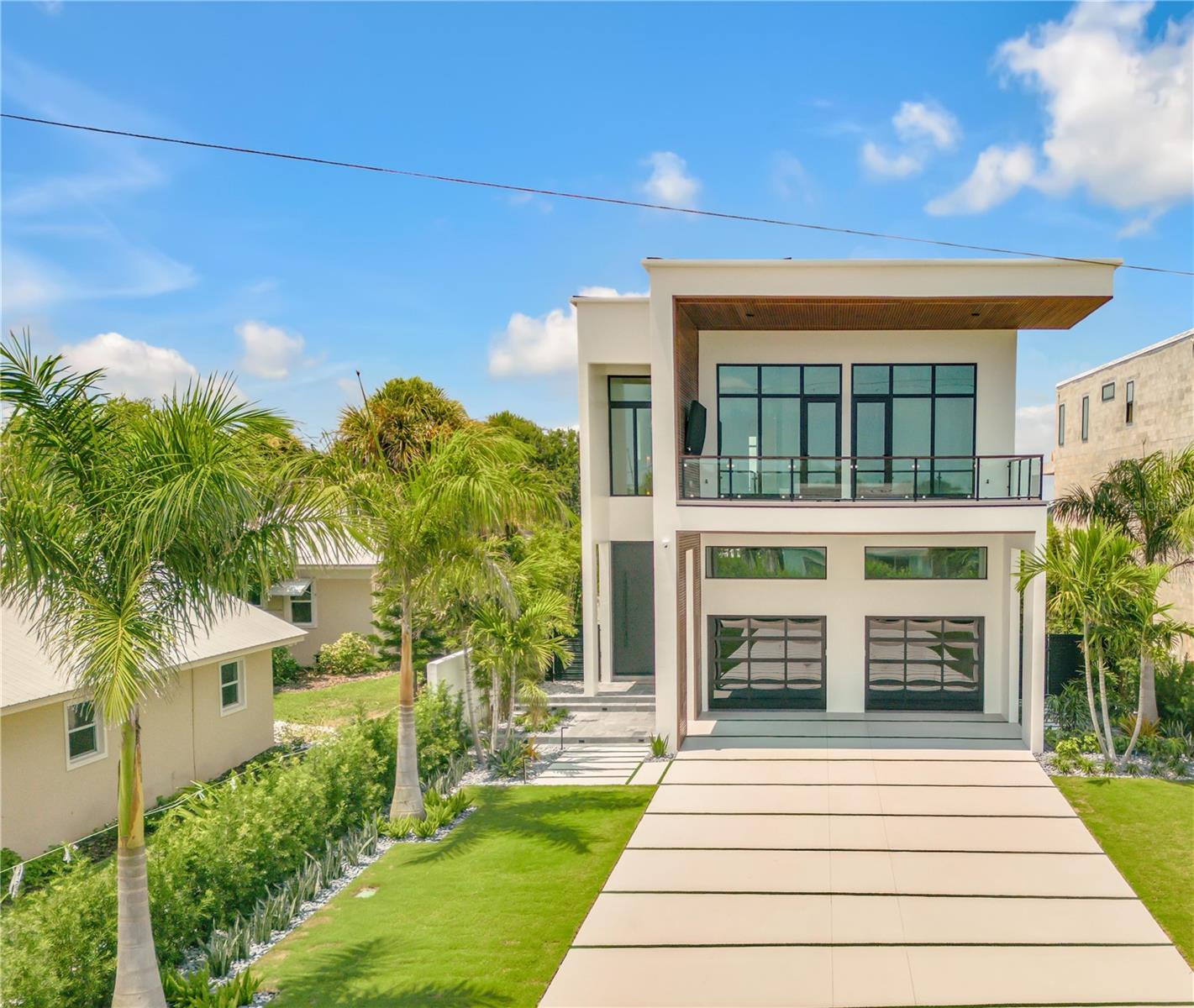 1194 N PENINSULA