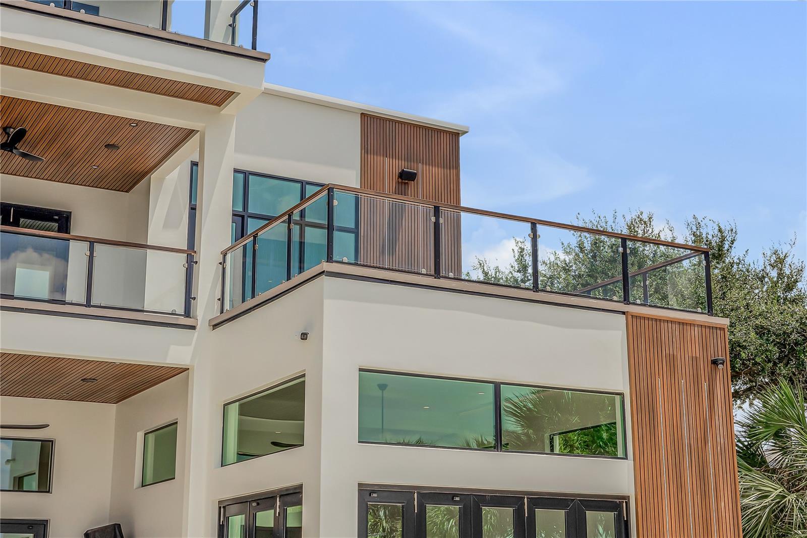 NEW SMYRNA BRIDGE & INV CO 01 - Residential