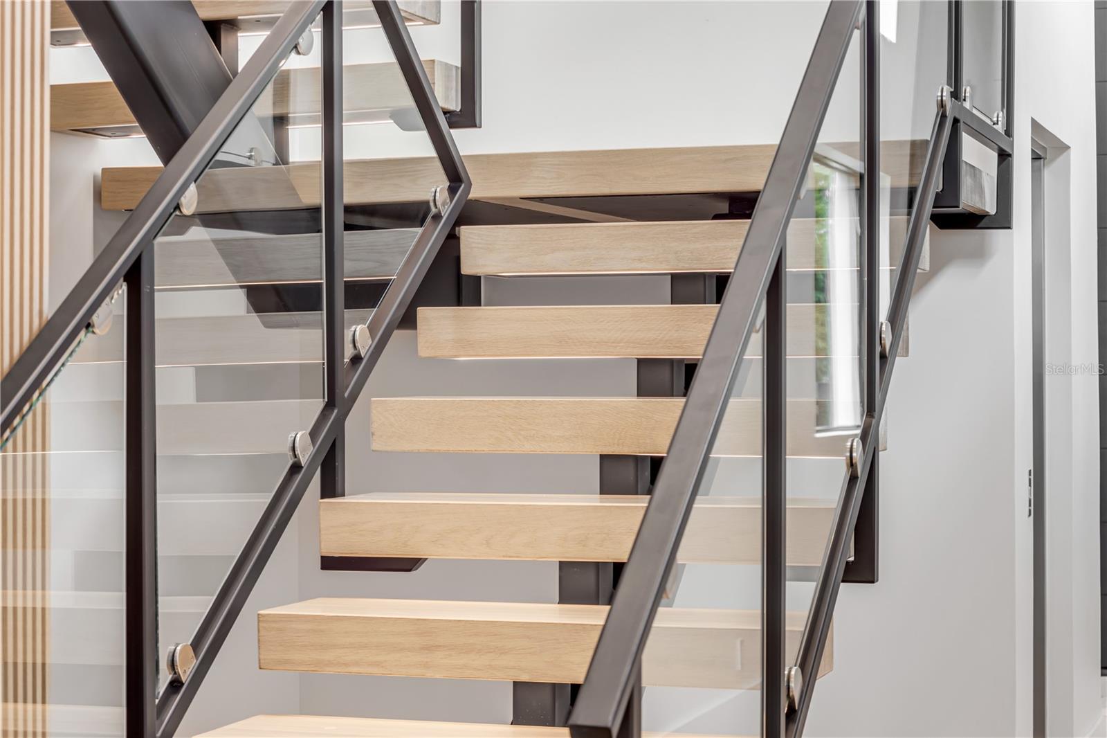 NEW SMYRNA BRIDGE & INV CO 01 - Residential