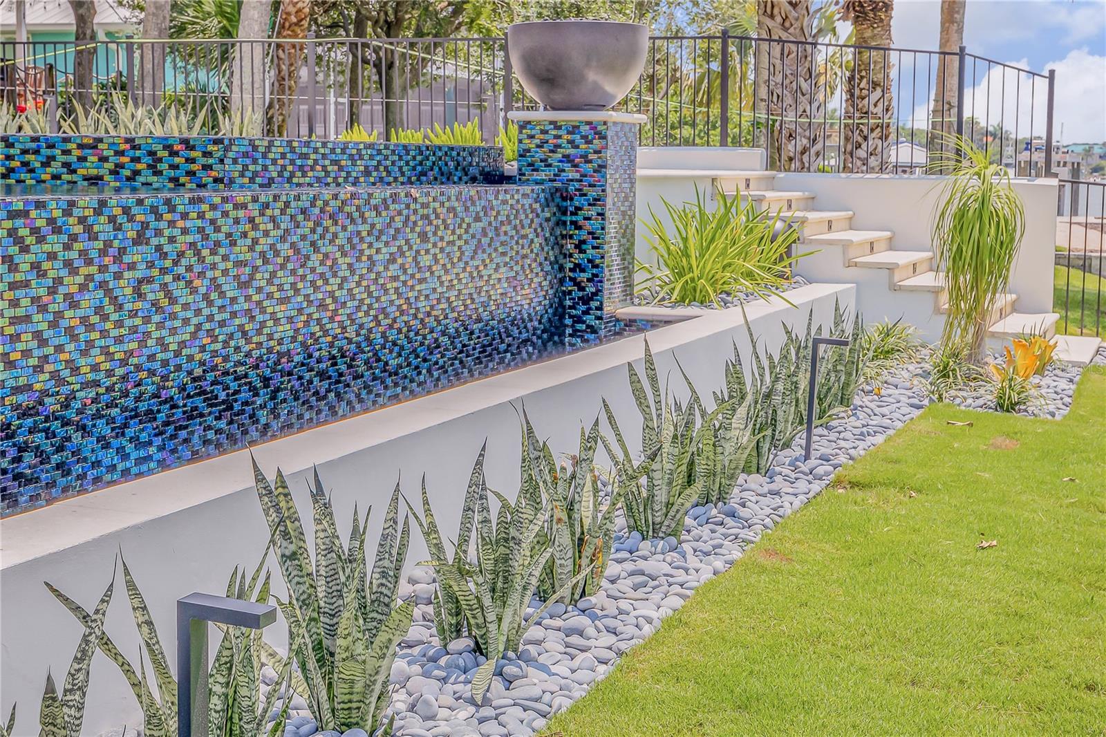 NEW SMYRNA BRIDGE & INV CO 01 - Residential