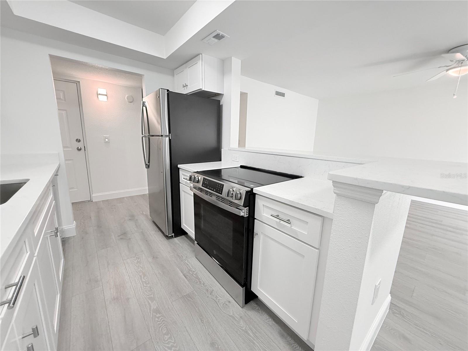 PEPPERTREE VLG CONDO - Residential Lease