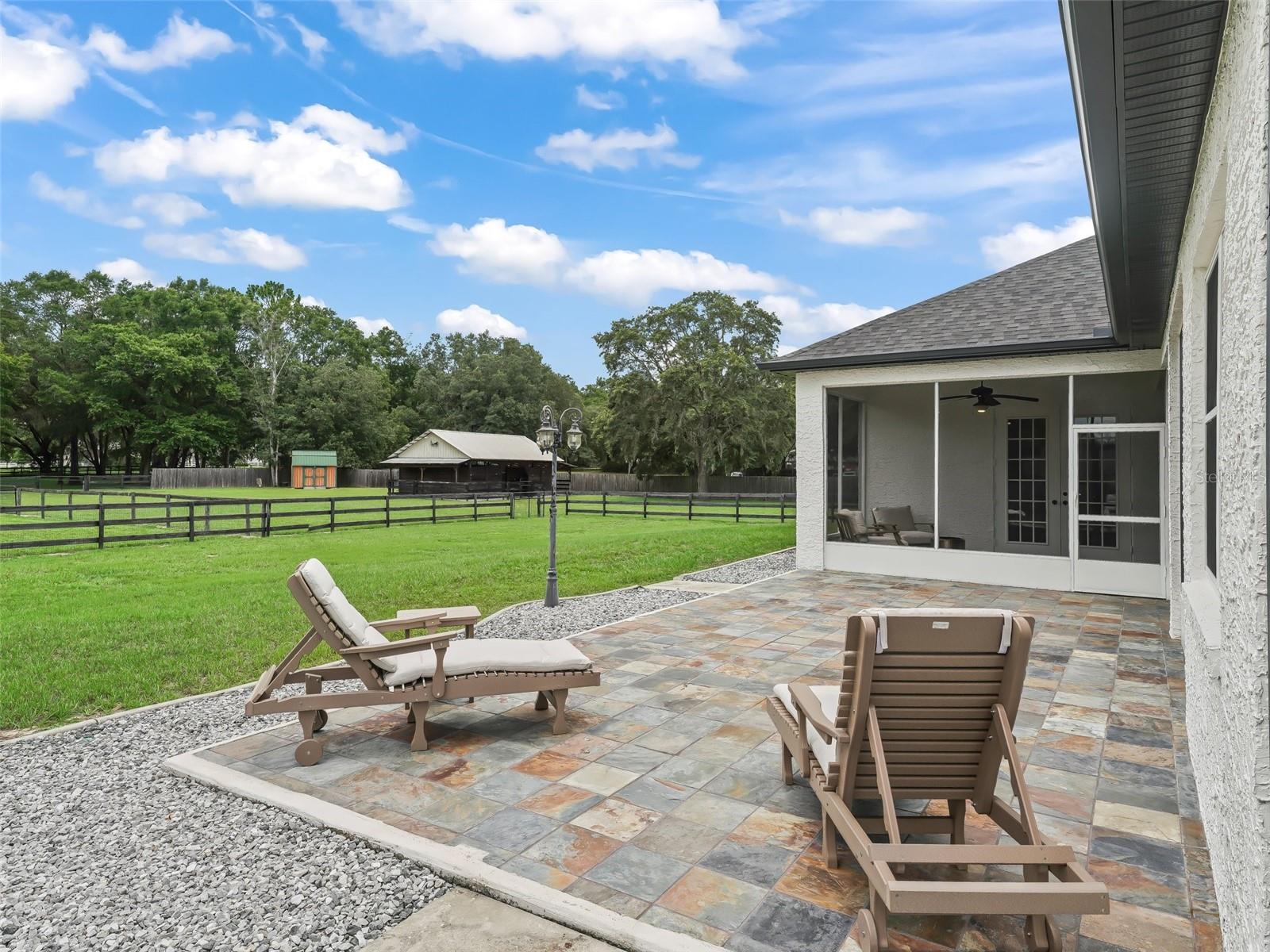 DERBY FARMS - Residential