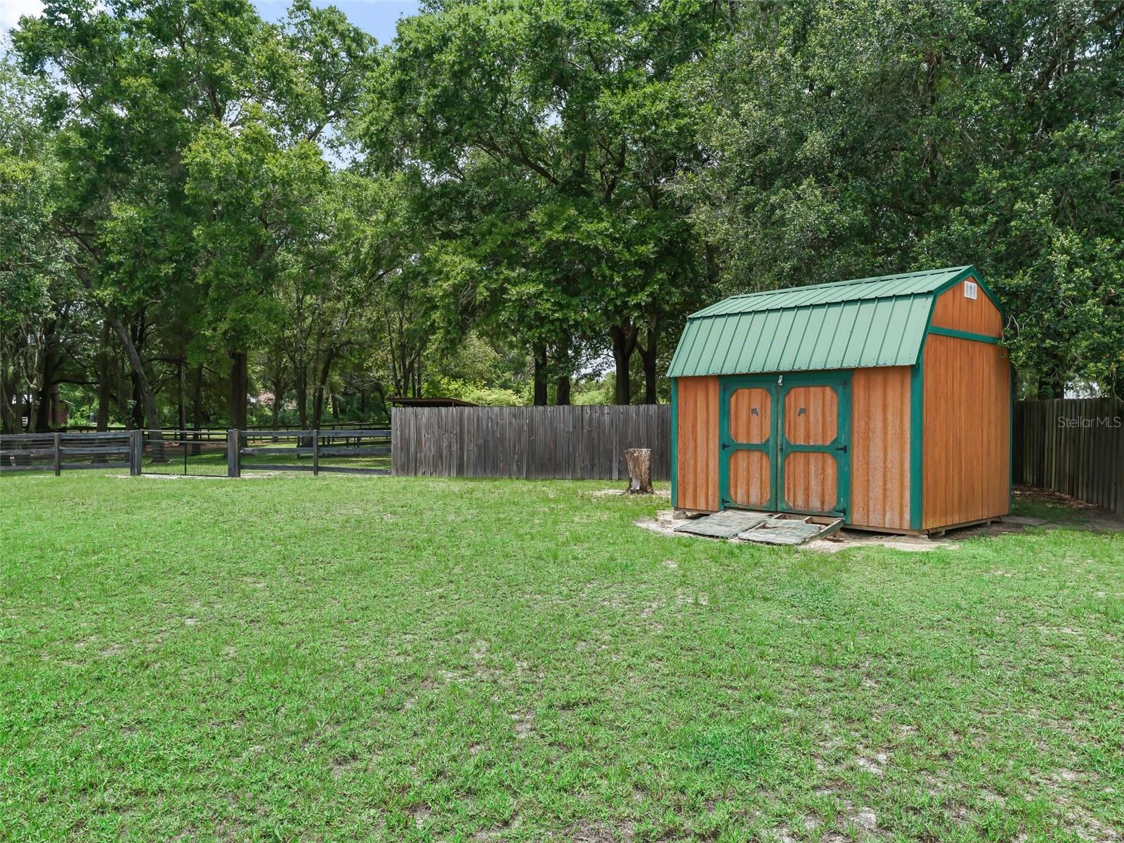 DERBY FARMS - Residential