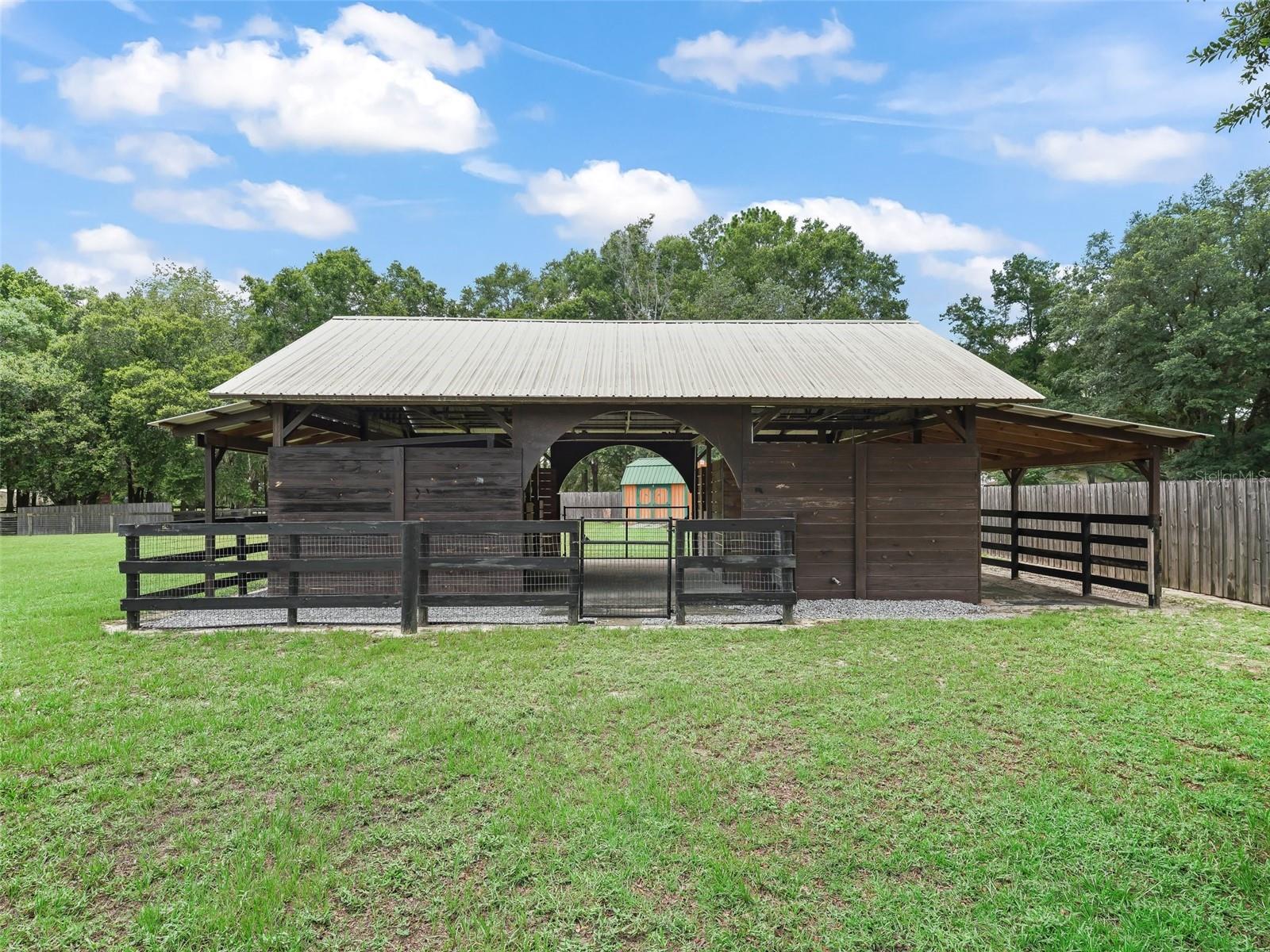 DERBY FARMS - Residential