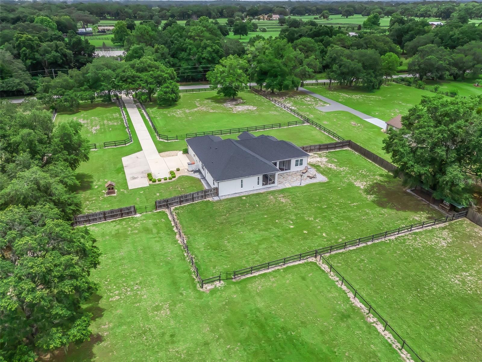 DERBY FARMS - Residential