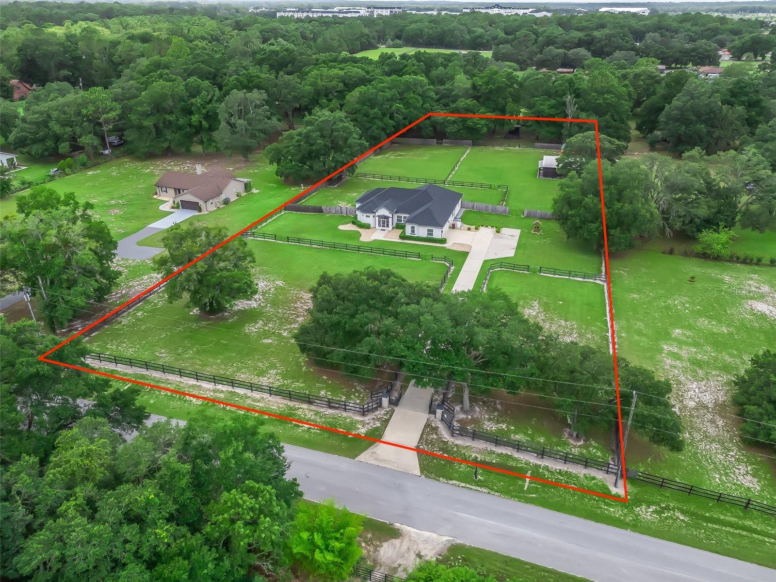 DERBY FARMS - Residential