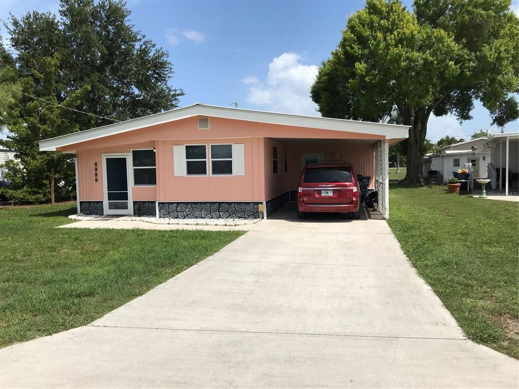 Photo of 1091 Lemon Street, Okeechobee, FL 34974 (MLS # OK225293)