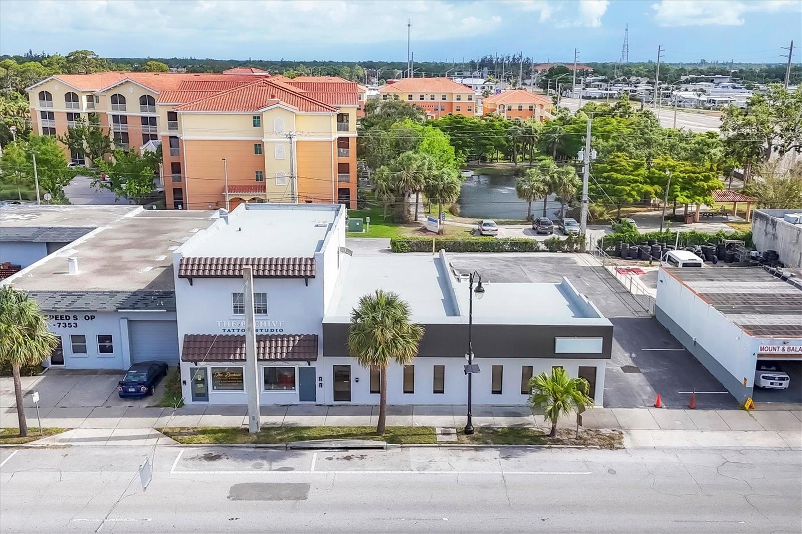 VENICE EDGEWOOD SEC OF - Commercial Sale