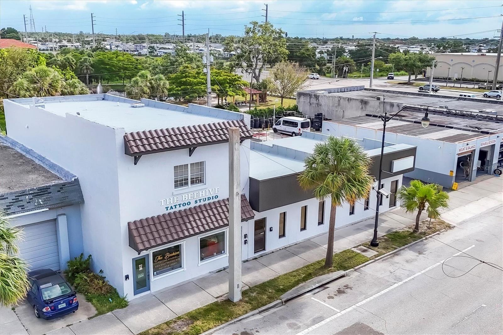 VENICE EDGEWOOD SEC OF - Commercial Sale