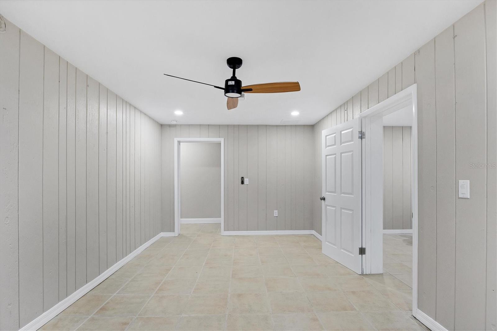 VENICE EDGEWOOD SEC OF - Commercial Sale