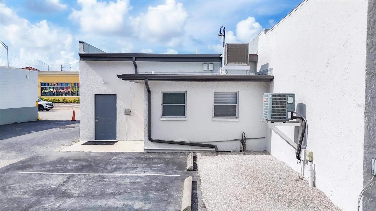 VENICE EDGEWOOD SEC OF - Commercial Sale
