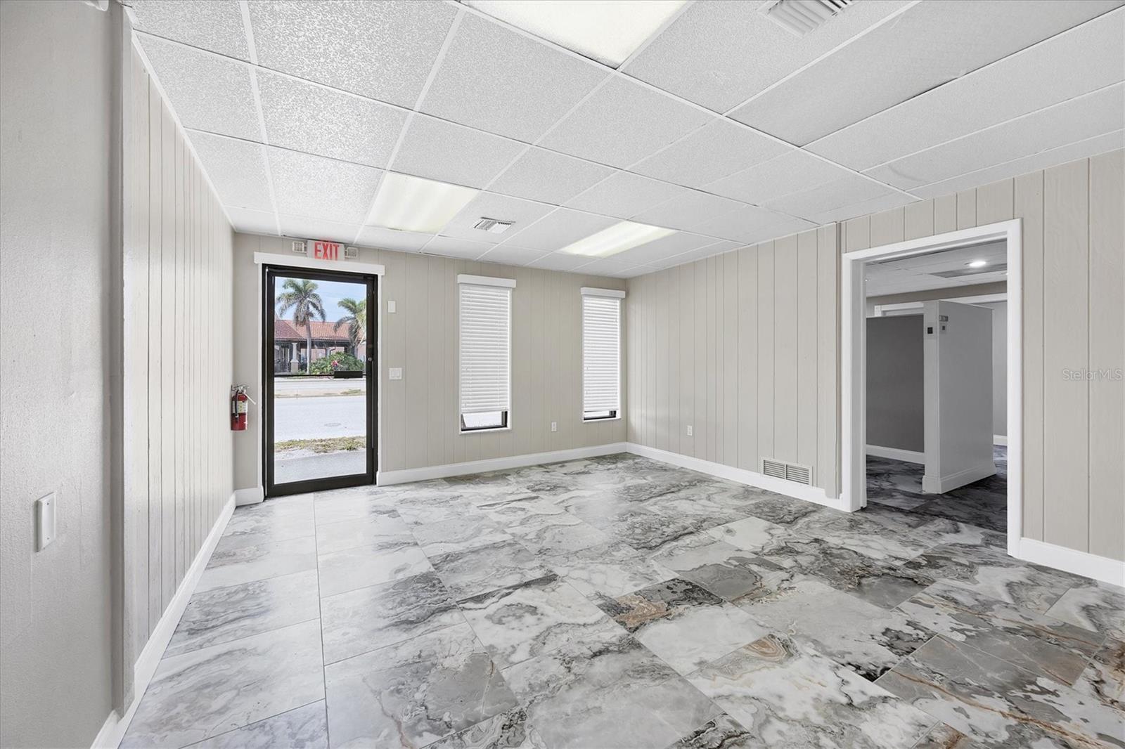 VENICE EDGEWOOD SEC OF - Commercial Sale