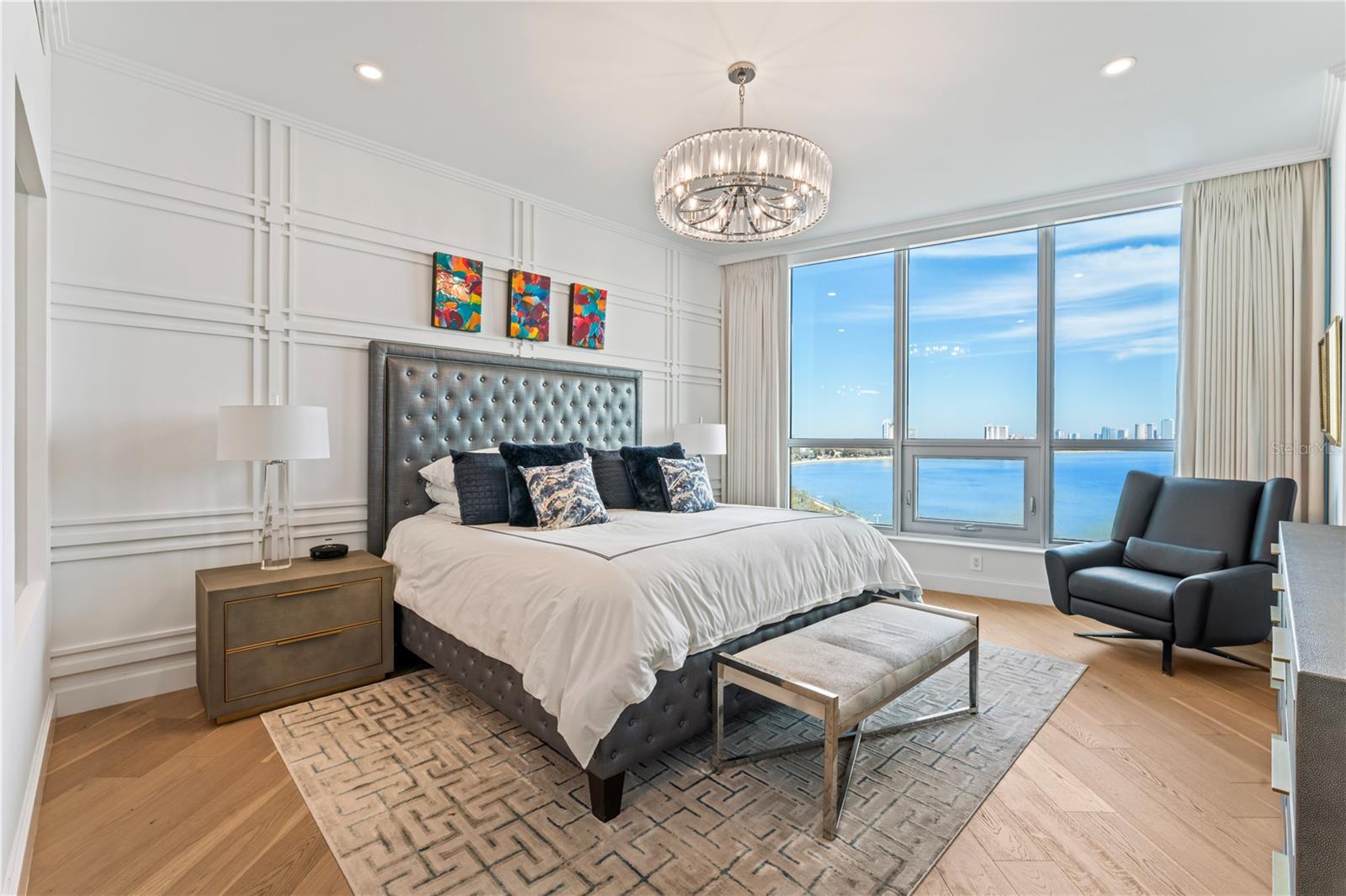 VIRAGE BAYSHORE - Residential