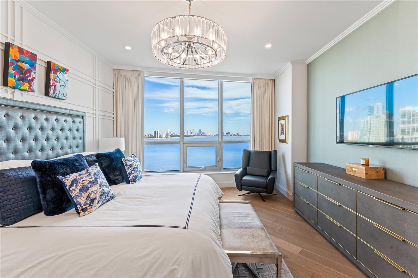 VIRAGE BAYSHORE - Residential