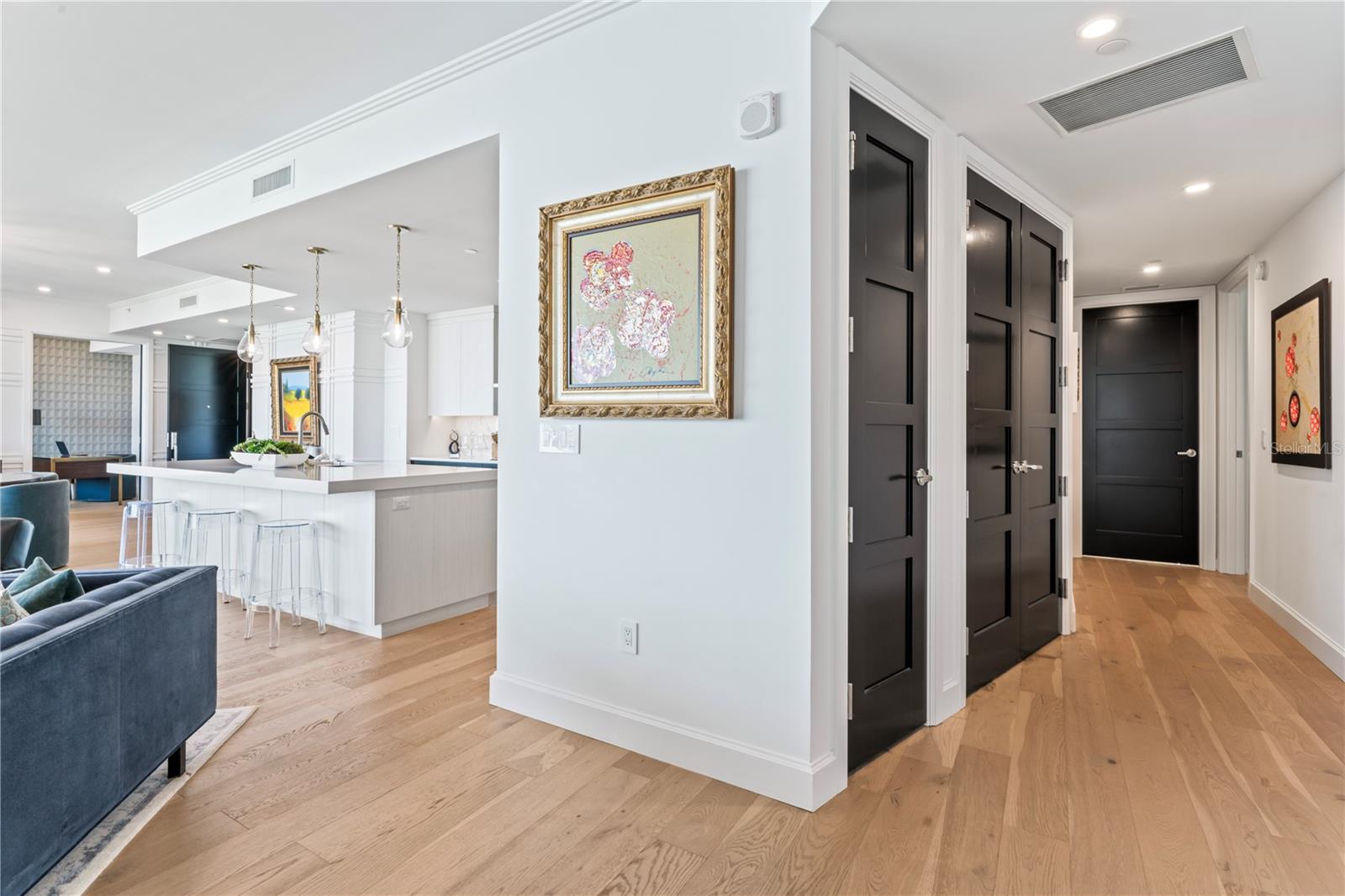 VIRAGE BAYSHORE - Residential