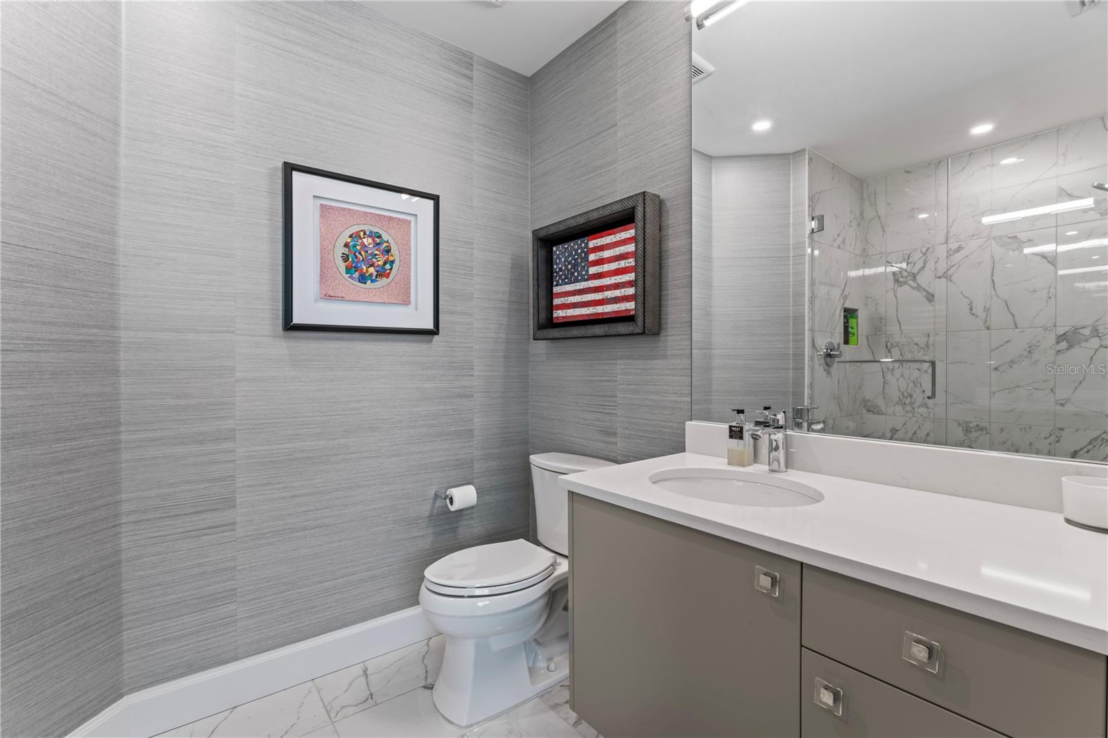 VIRAGE BAYSHORE - Residential