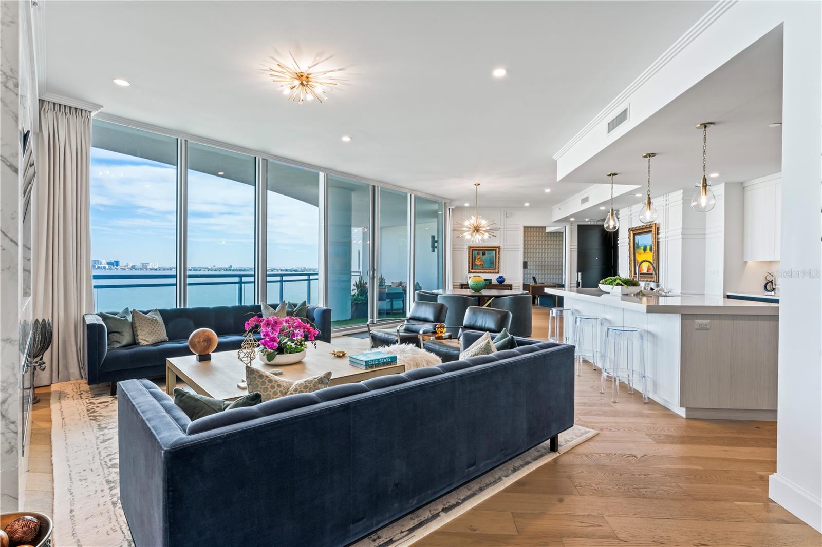 VIRAGE BAYSHORE - Residential