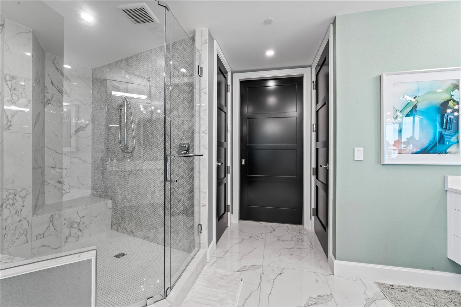 VIRAGE BAYSHORE - Residential