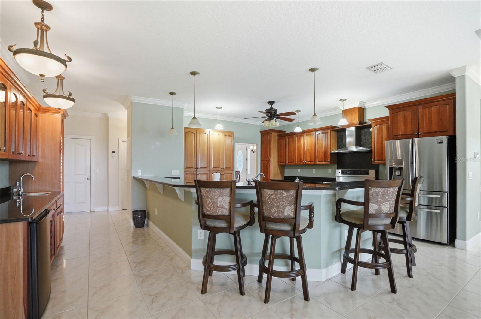 9011 FOXDALE LANE