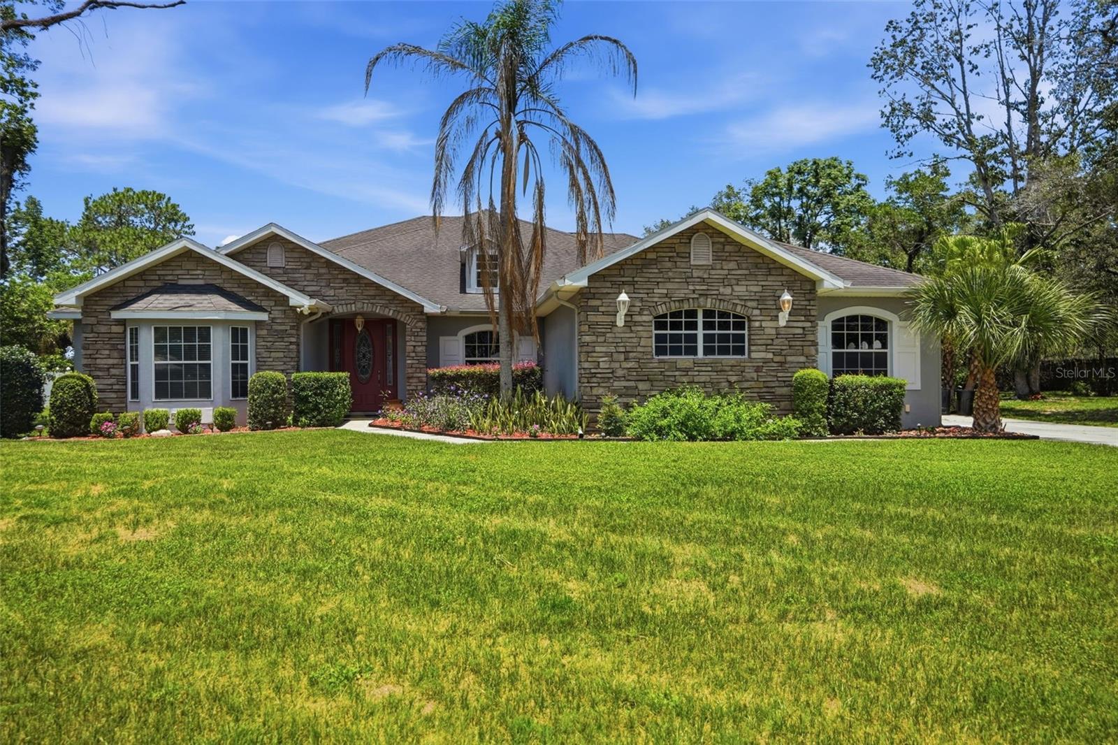 9011 FOXDALE LANE