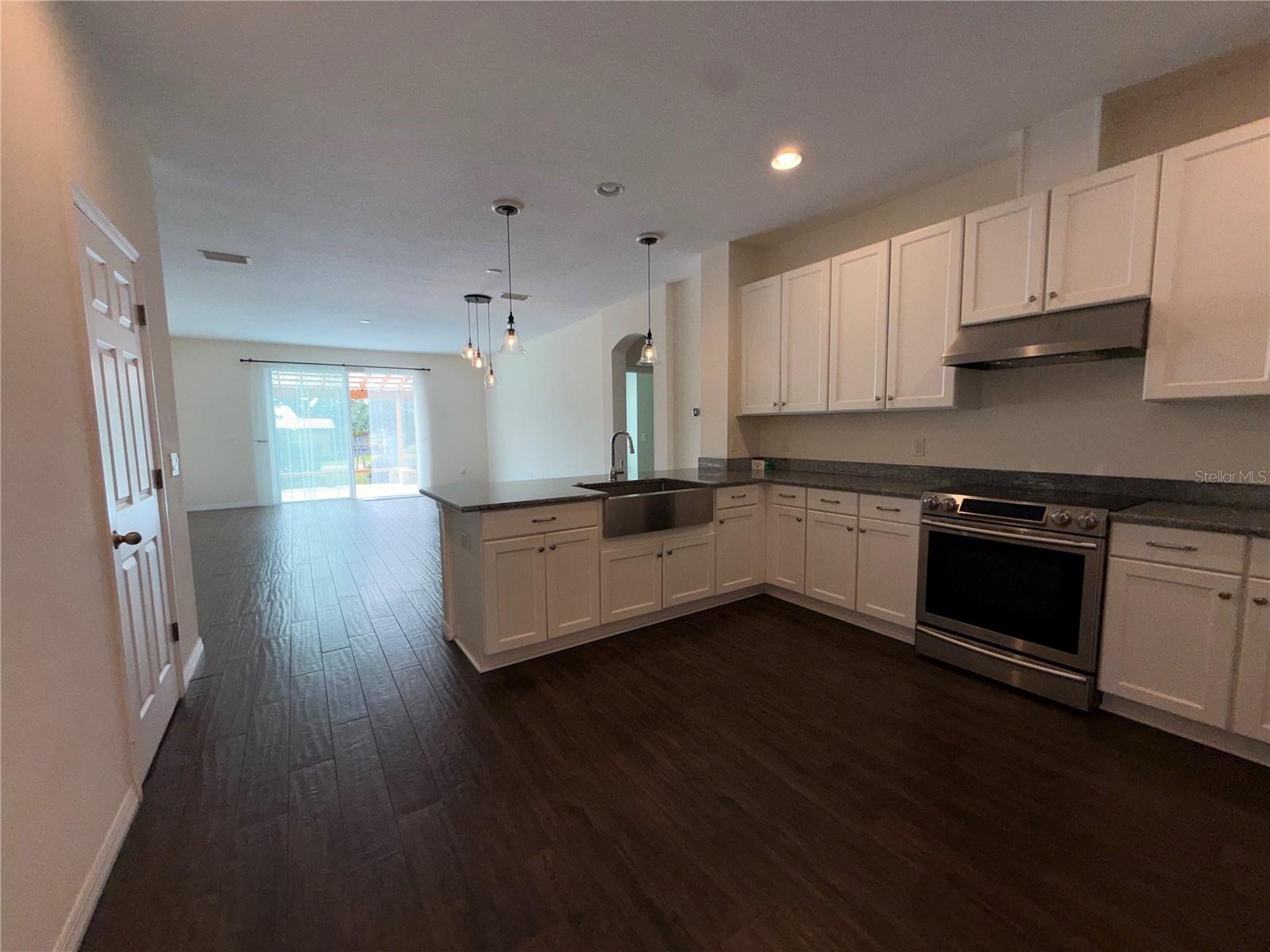 DOVER GROVES - Residential