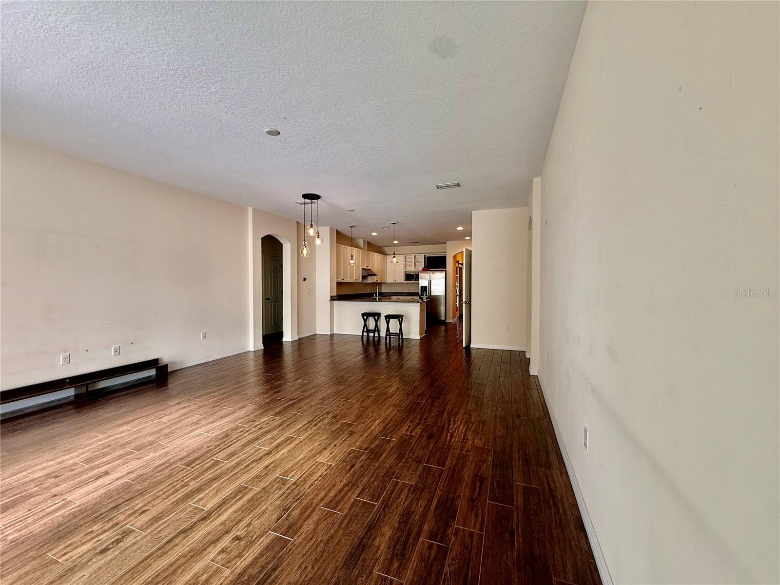 DOVER GROVES - Residential