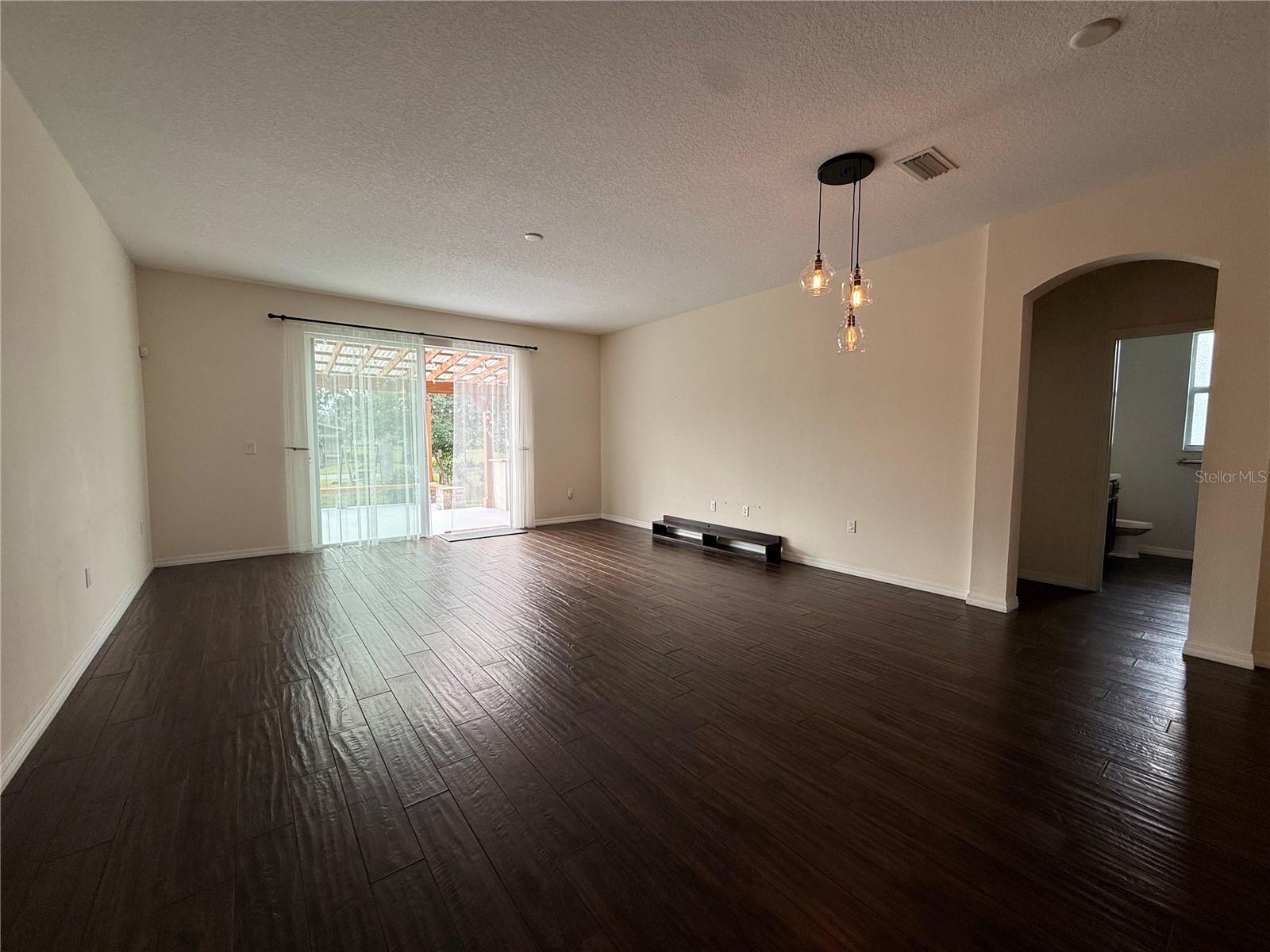 DOVER GROVES - Residential