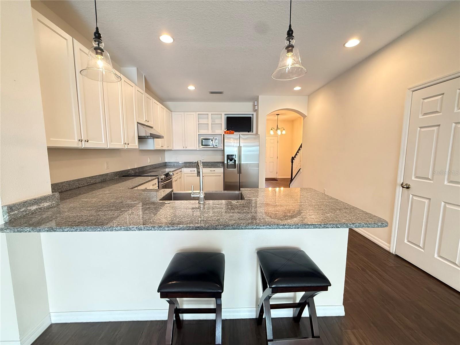 DOVER GROVES - Residential