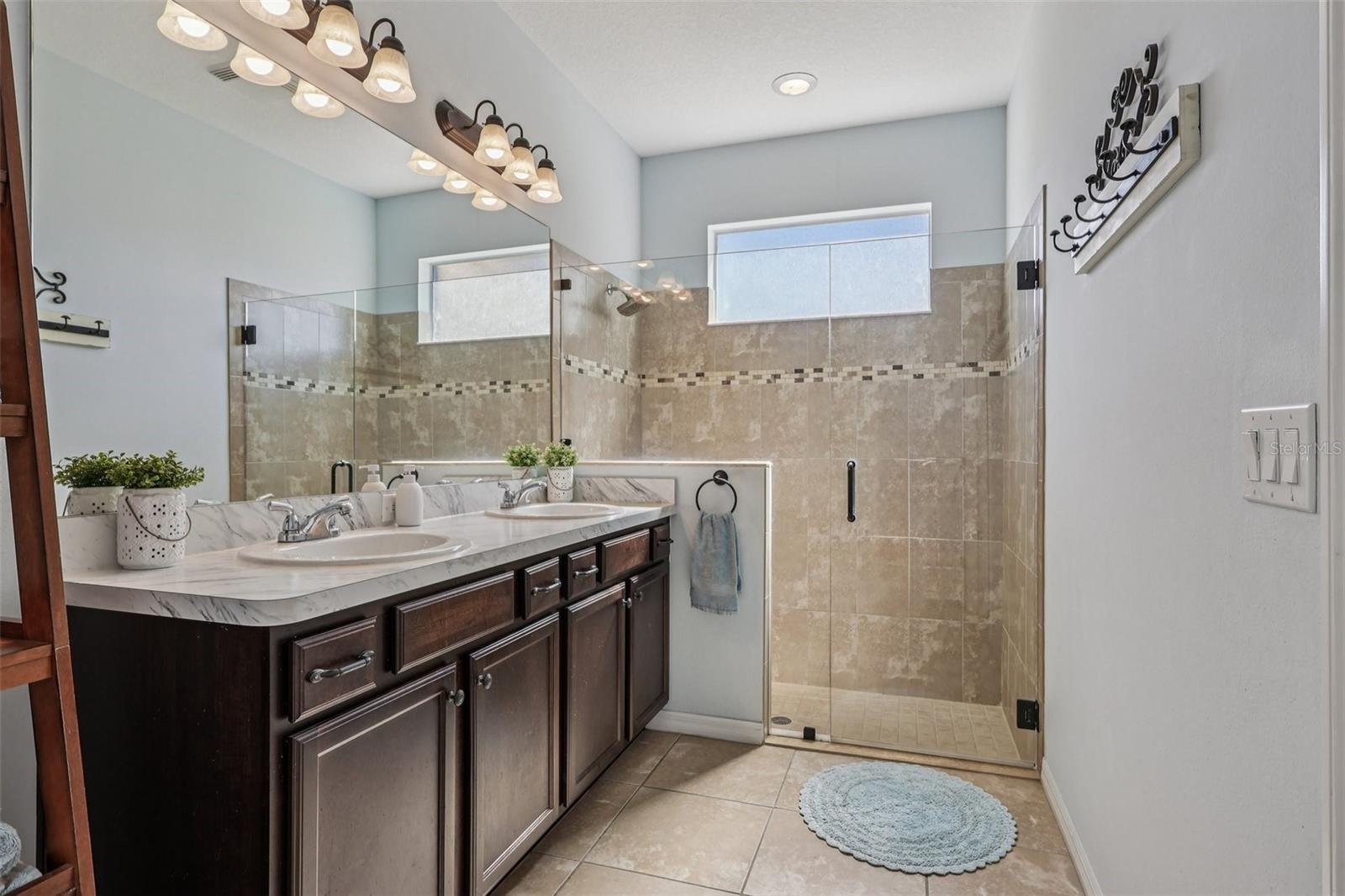 DOVER GROVES - Residential