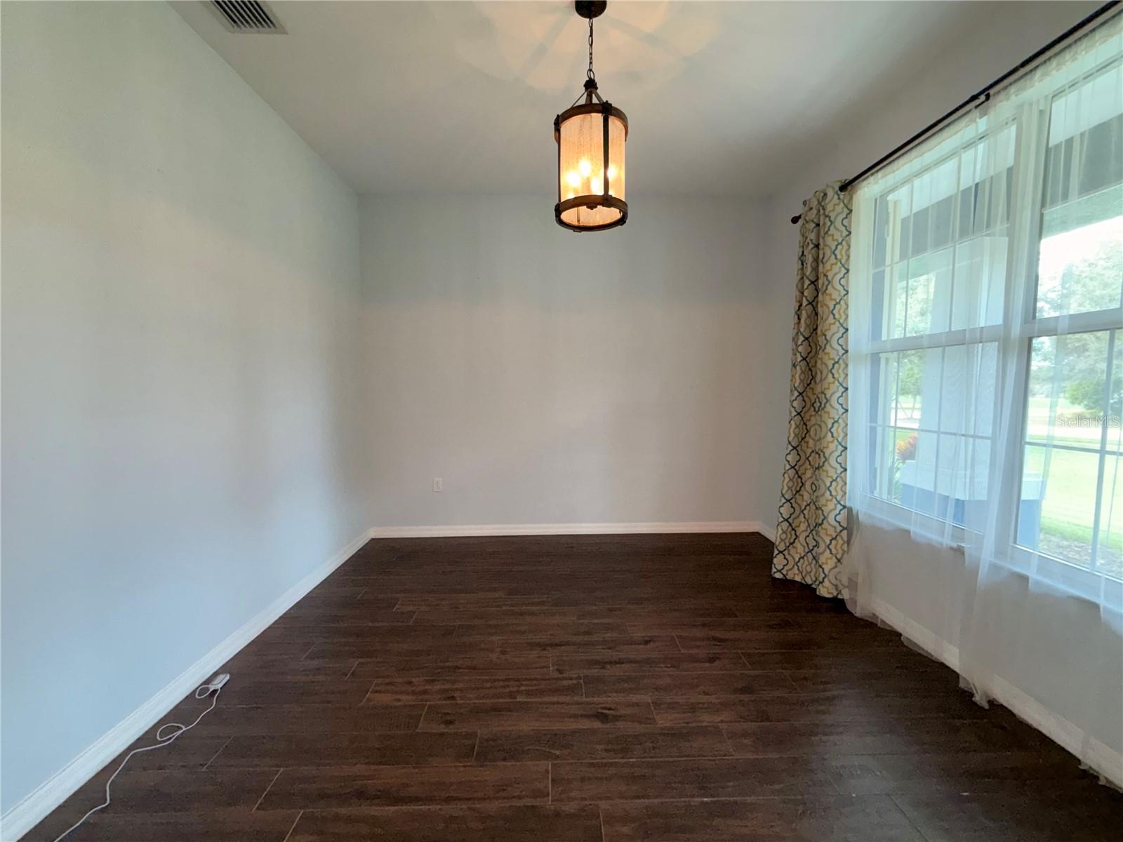 DOVER GROVES - Residential