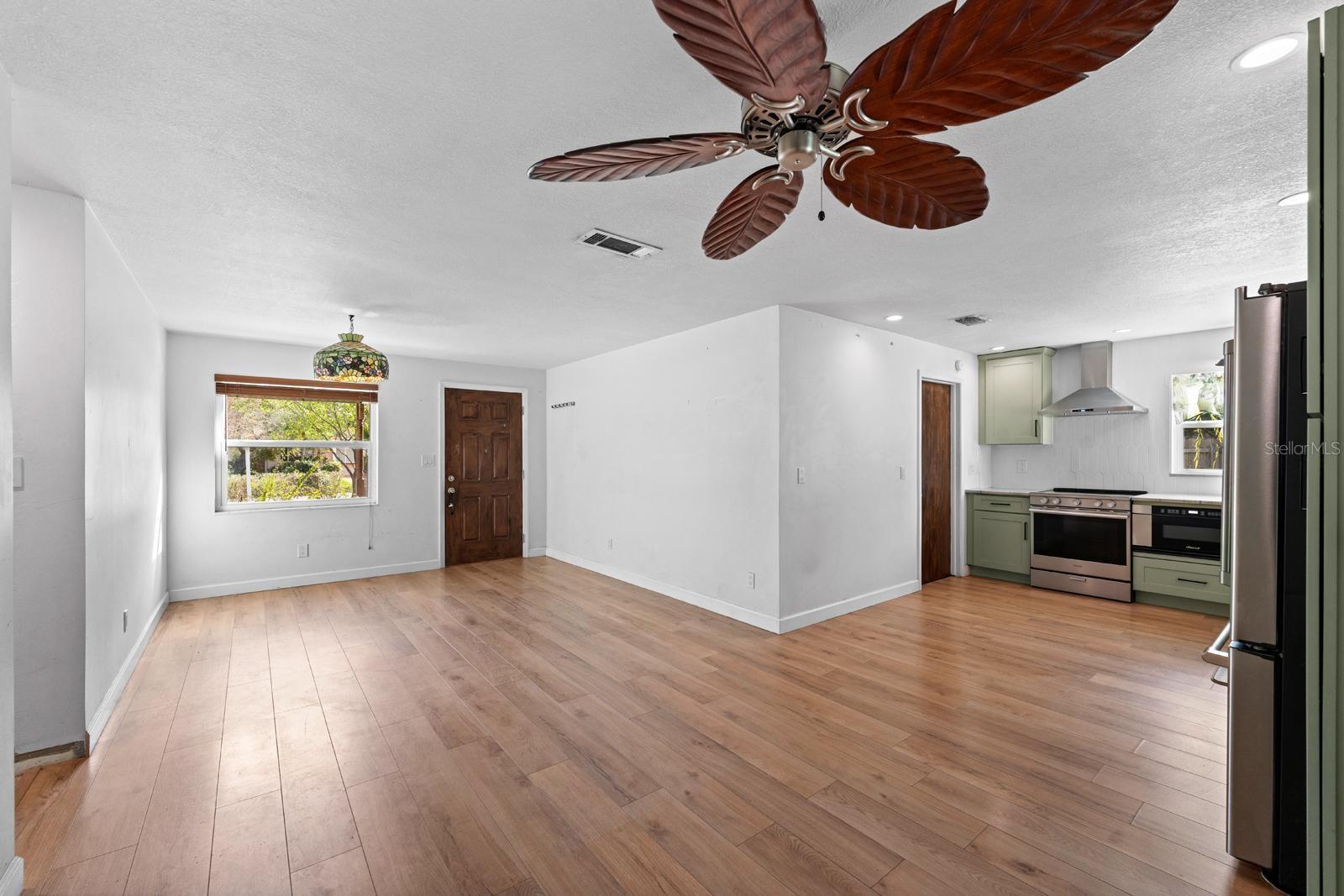 JEFFERSON MANOR - Residential