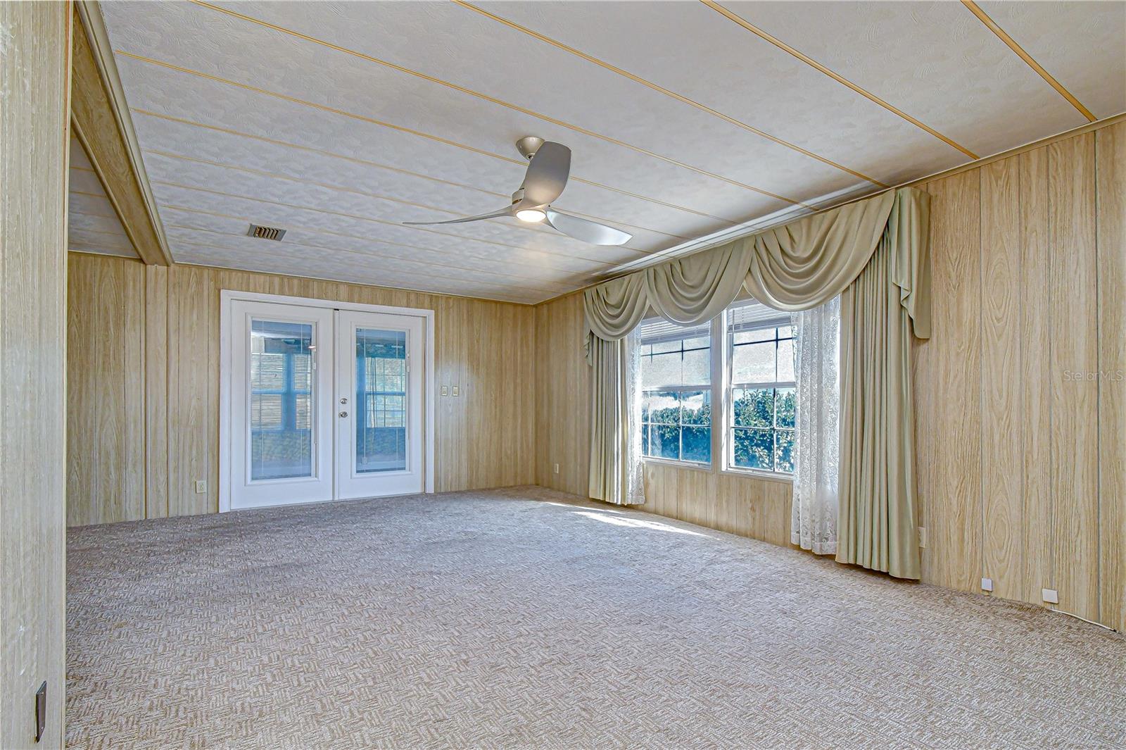 ZEPHYR SHORES - Residential