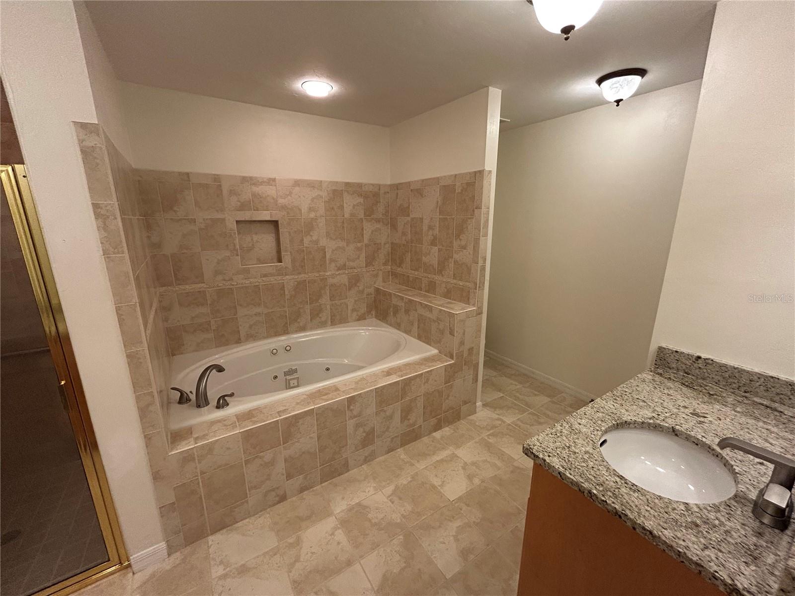 UNIT 2 SPRING RIDGE SUB - Residential