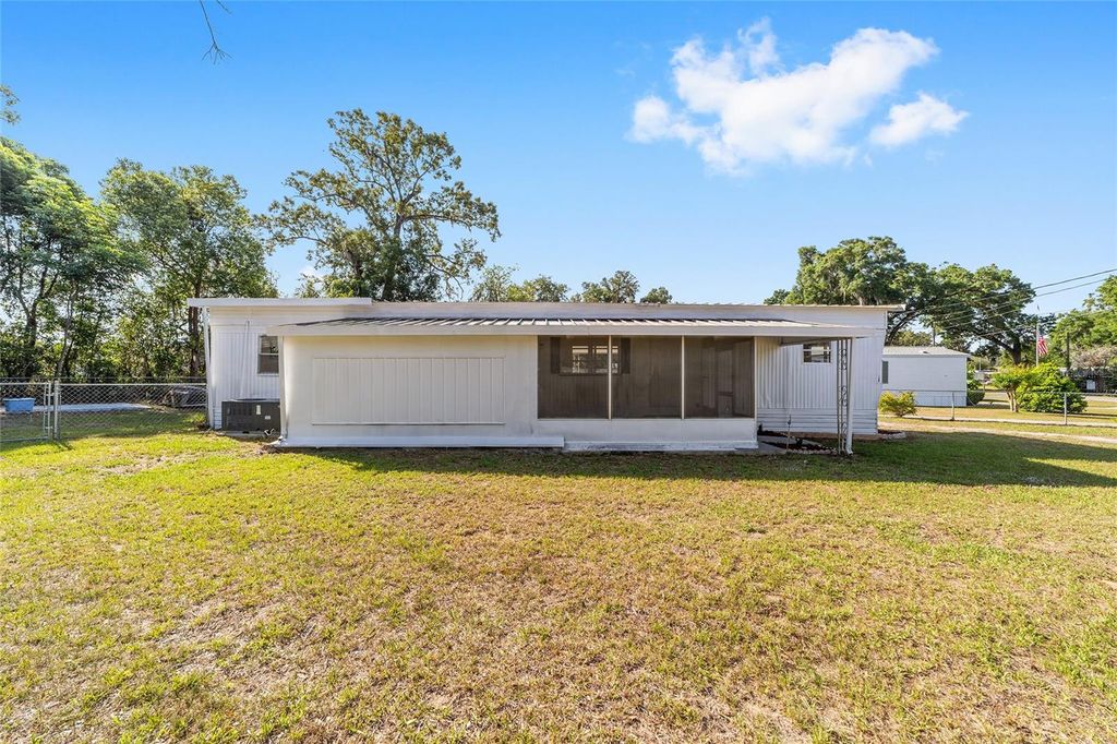 Photo of 3141 SE 42nd Avenue, Ocala, FL 34480 (MLS # OM700244)